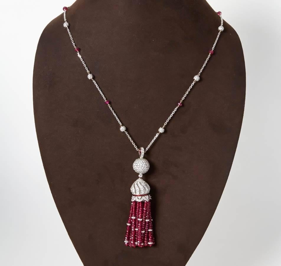 Fabulous Burma Ruby Diamond Gold Tassel Necklace In Excellent Condition In New York, NY