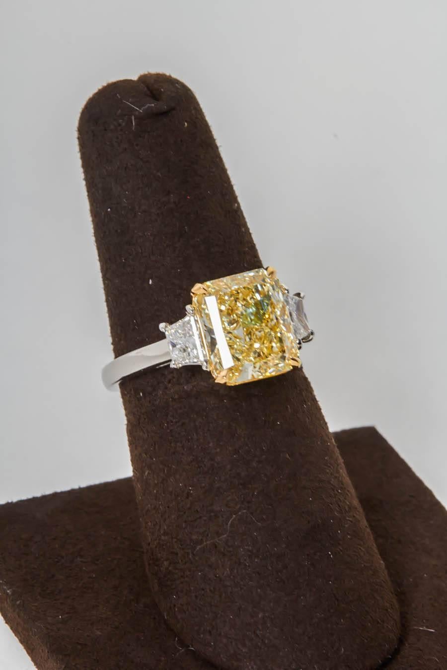 4 carat GIA certified Fancy Light Yellow Diamond Platinum Ring 2