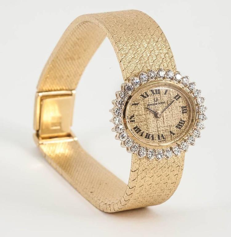 Universal Geneve Lady's Yellow Gold Diamond Evening Watch For Sale at