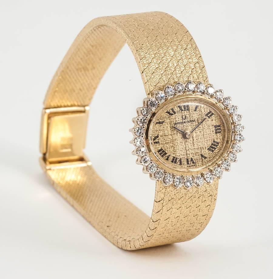 Contemporary Universal Geneve Lady's Yellow Gold Diamond Evening Watch For Sale