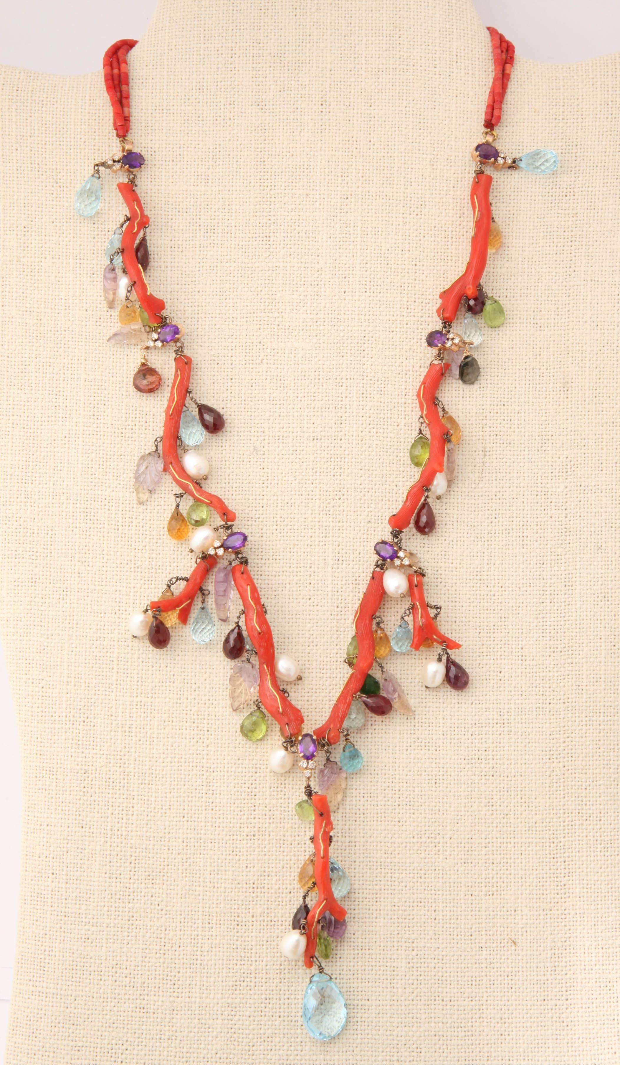Coral Semi Precious Stone Necklace Set For Sale 1