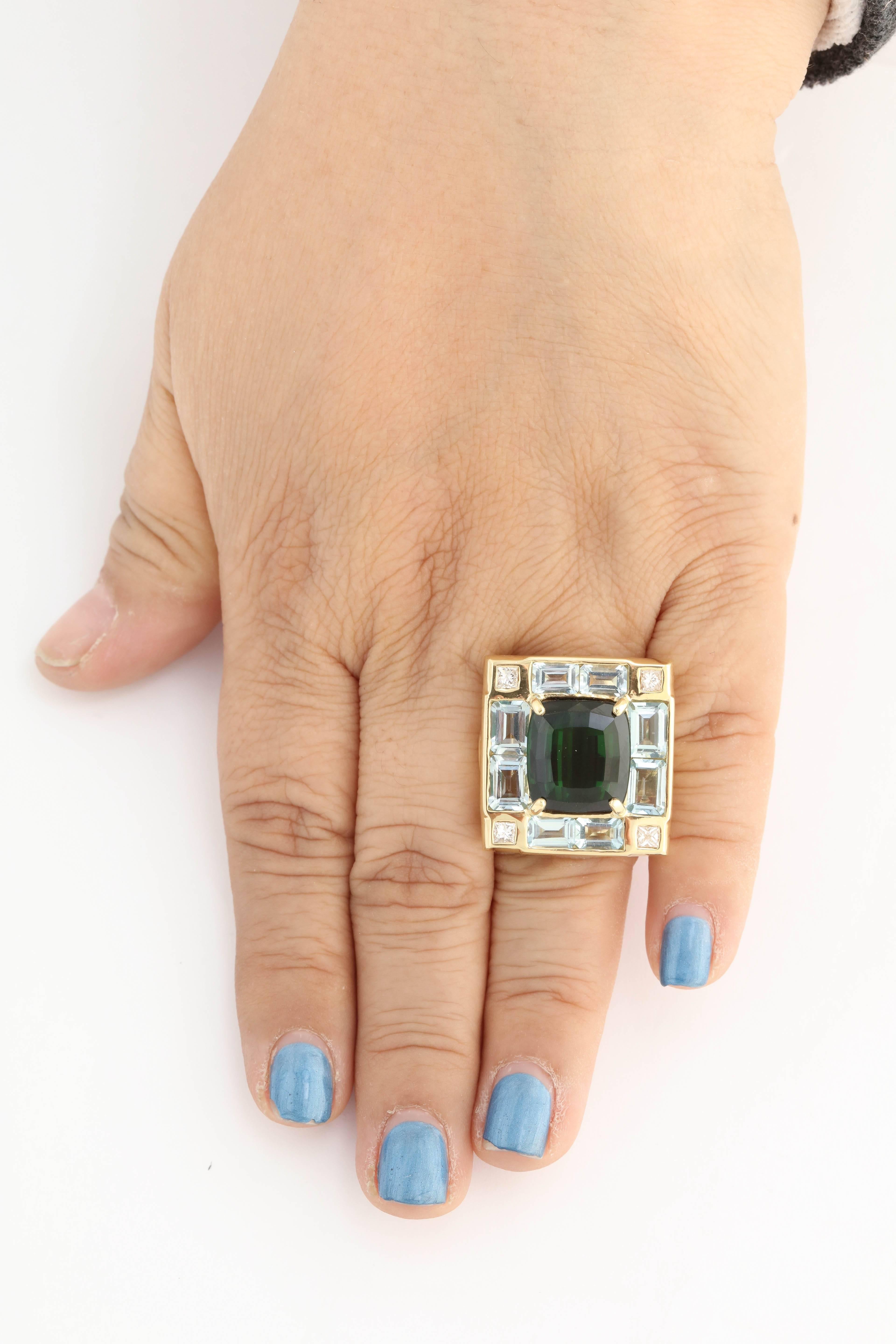 1960s Mayor's Green Tourmaline Aquamarine Diamond Gold Ring 5