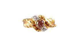Vintage 18 karat yellow gold, pink diamond ring