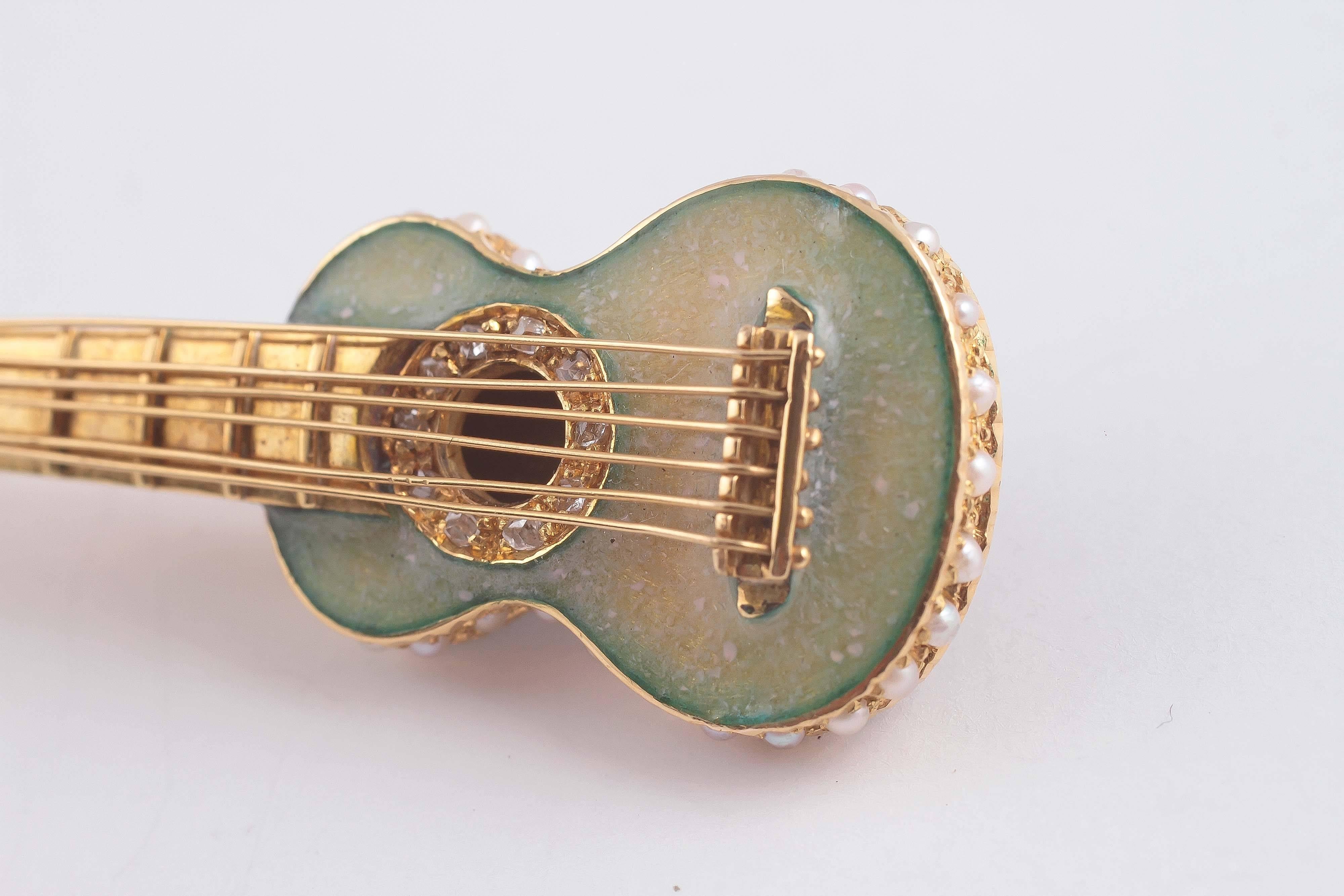 Early 20th Century Enamel Seed Pearl Gold Guitar Pin 3
