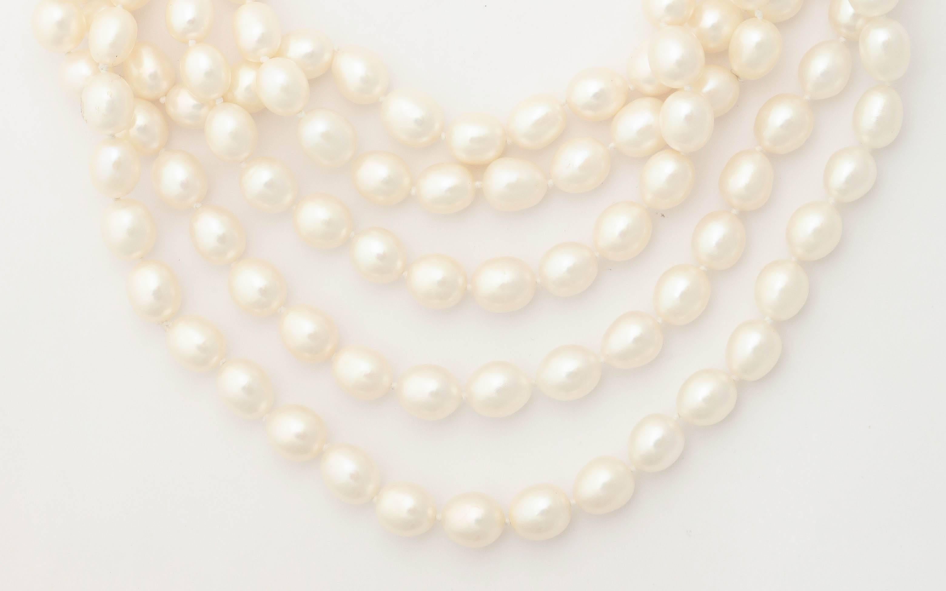 Contemporary Continuous Pearl Necklace For Sale