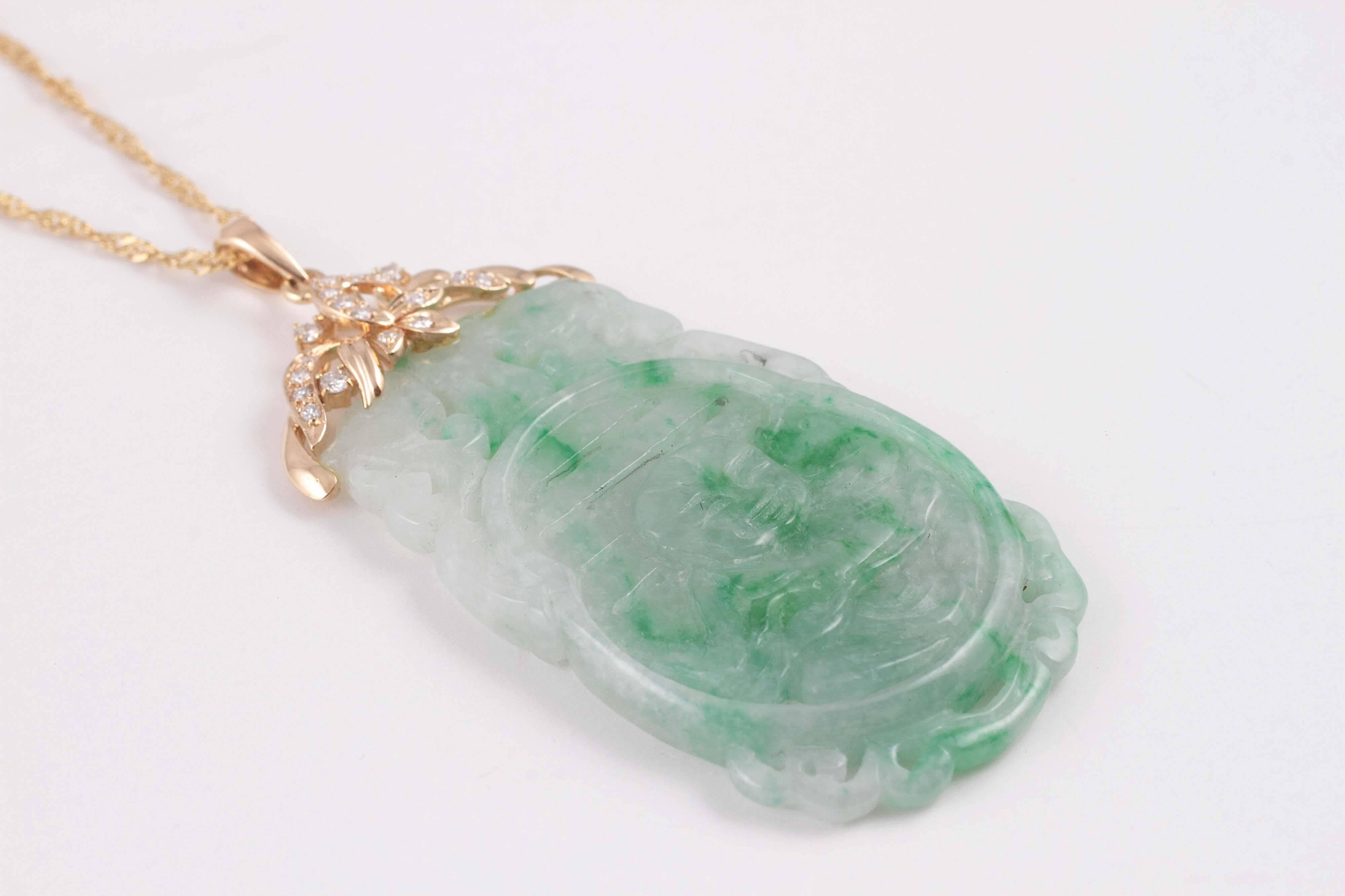 Stunning Jade Diamond Gold Pendant and Chain In Excellent Condition In Dallas, TX