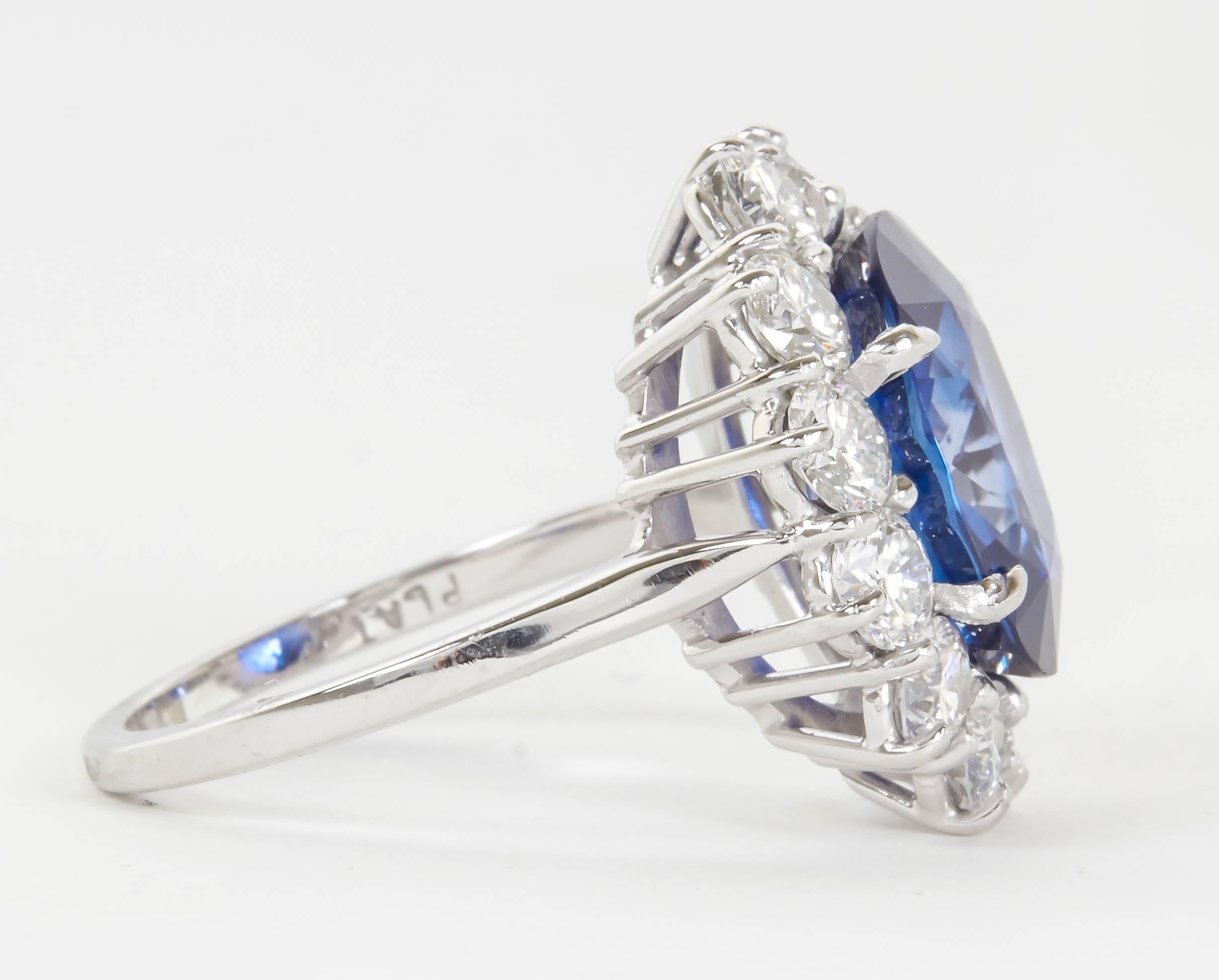 Atemberaubender Platinring mit 6 Karat GIA zertifiziertem Saphir und Diamant im Zustand „Neu“ im Angebot in New York, NY