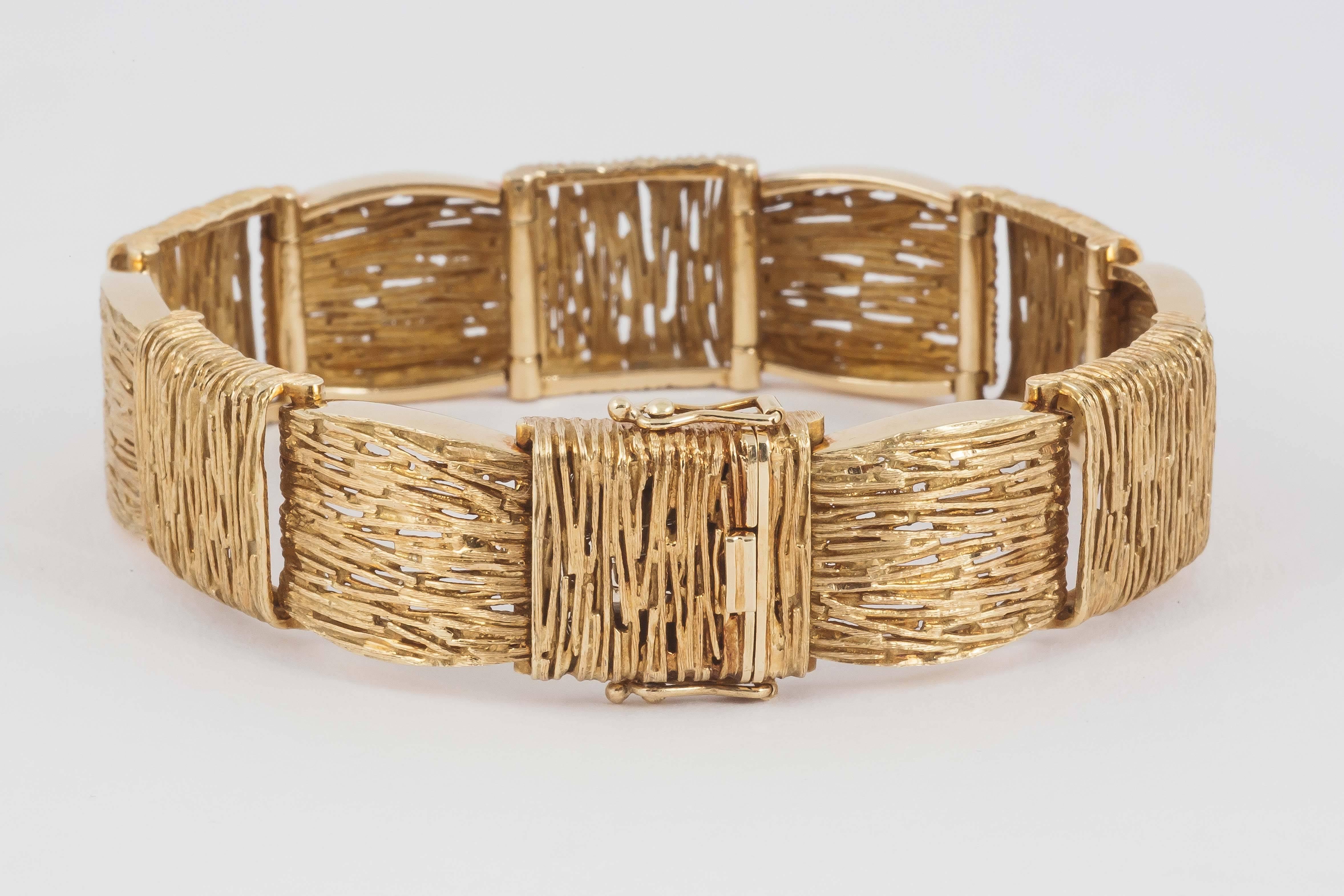 1970s Gold Bracelet of Openwork Panels In New Condition In London, GB