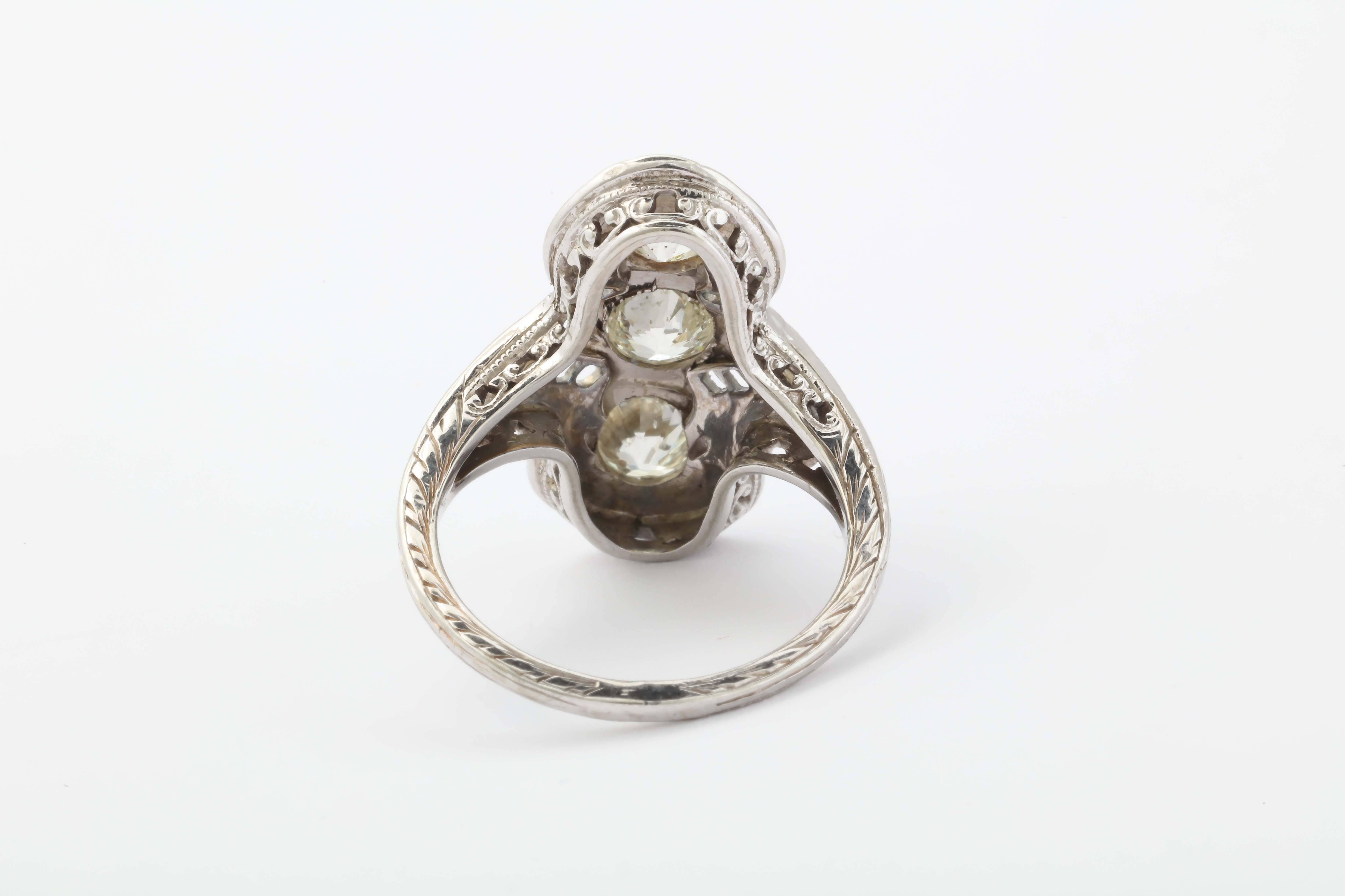 Women's Edwardian Three Diamond Ring