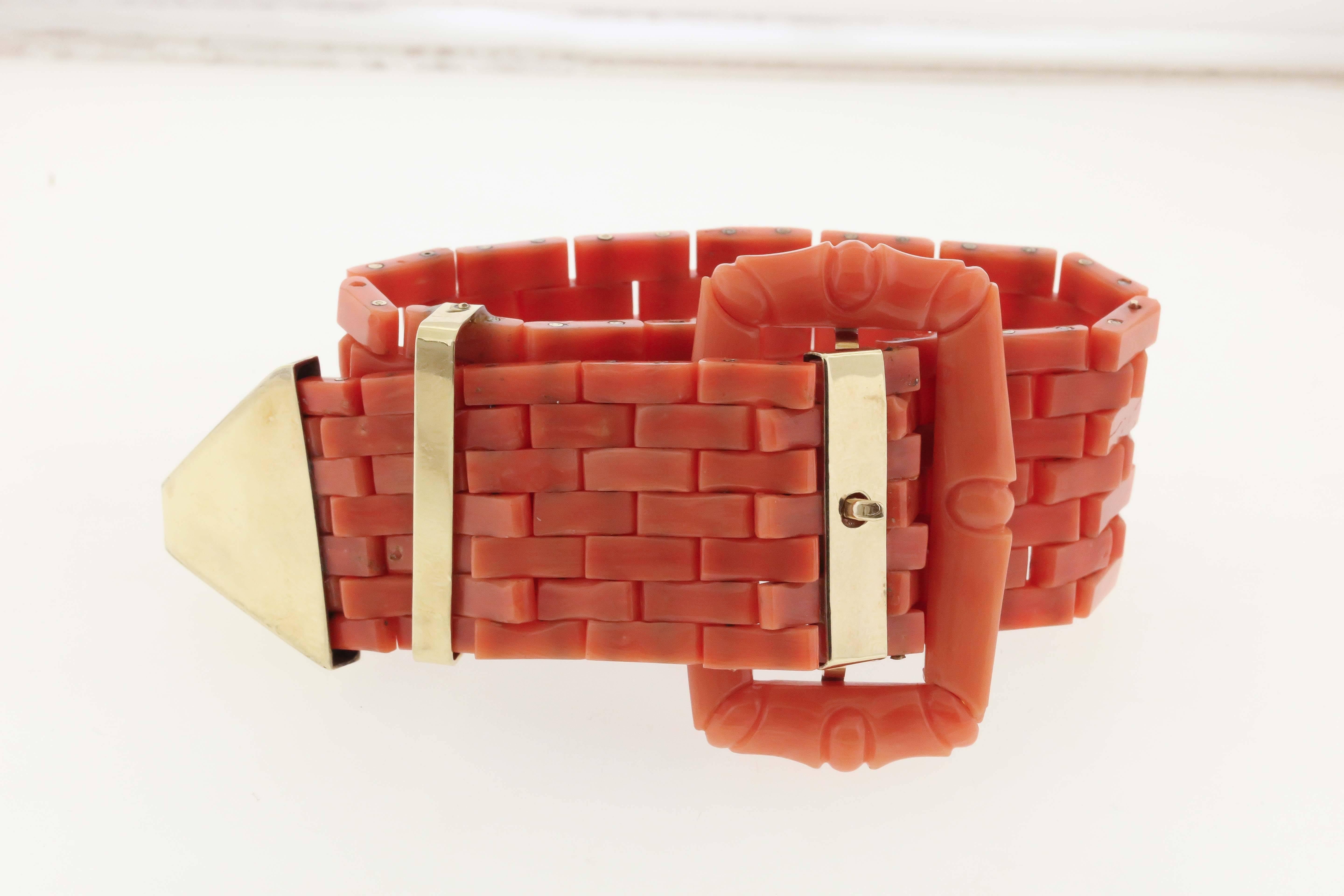 Antique Coral Gold Brickwork Link Bracelet In Fair Condition In New York, NY