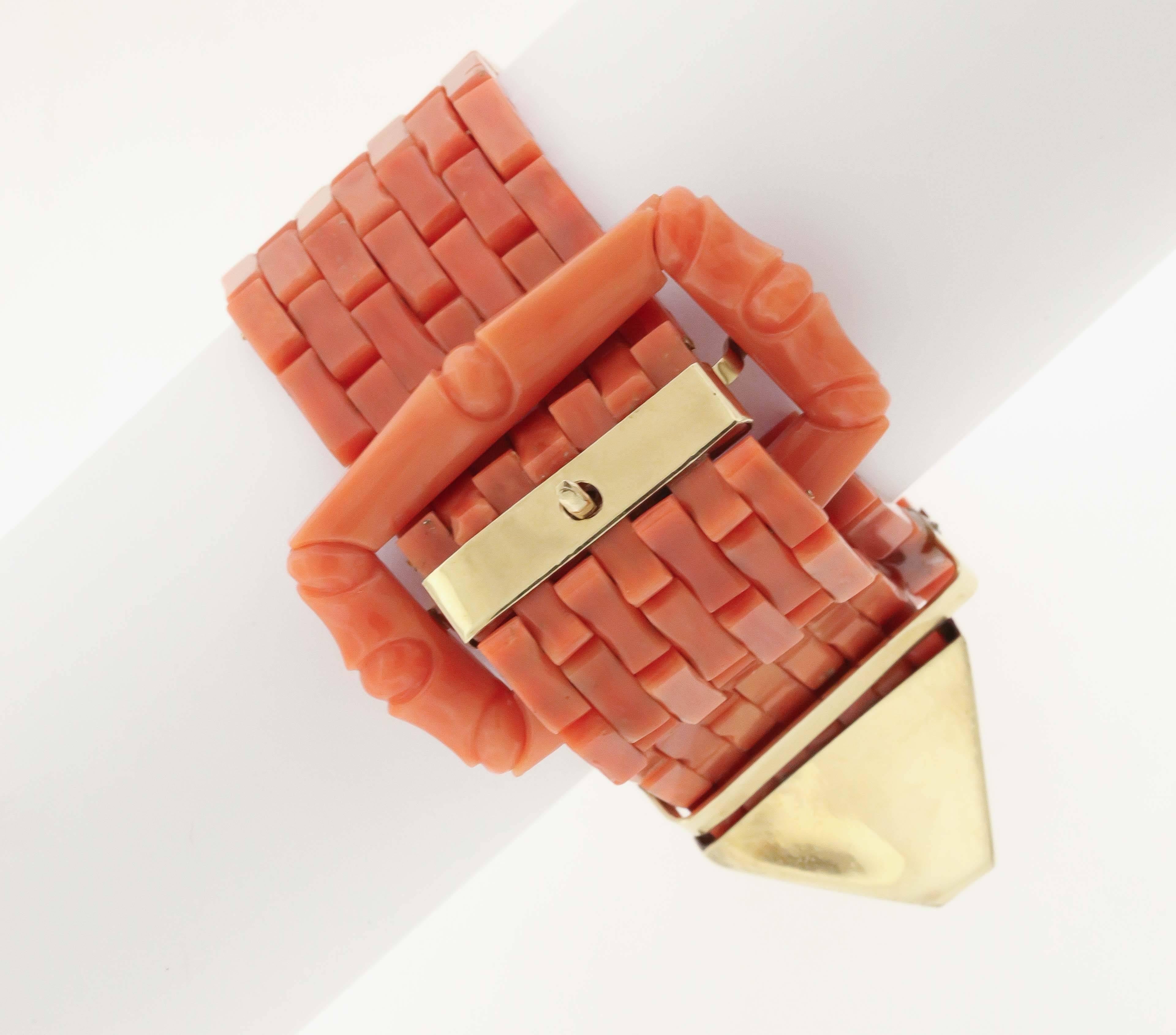 Women's Antique Coral Gold Brickwork Link Bracelet