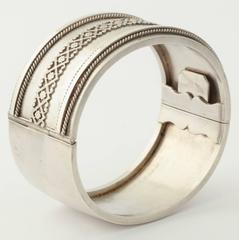 Victorian Bangle with Beautiful Wirework Detailing