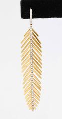 Gold- und Diamantfeder-Ohrringe