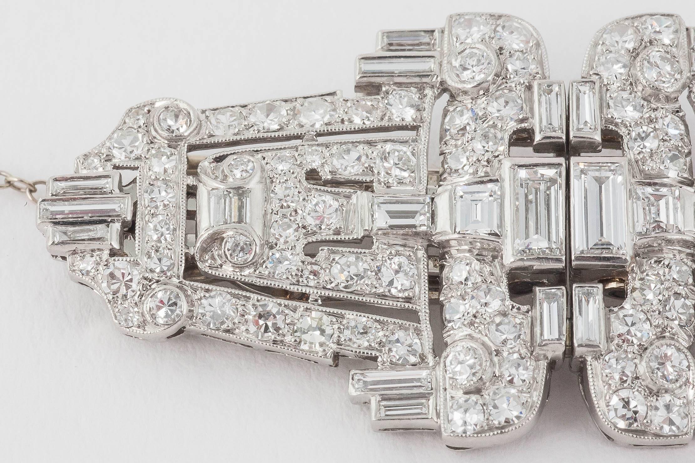 Art Deco Diamond Platinum Double Clips In Excellent Condition For Sale In London, GB