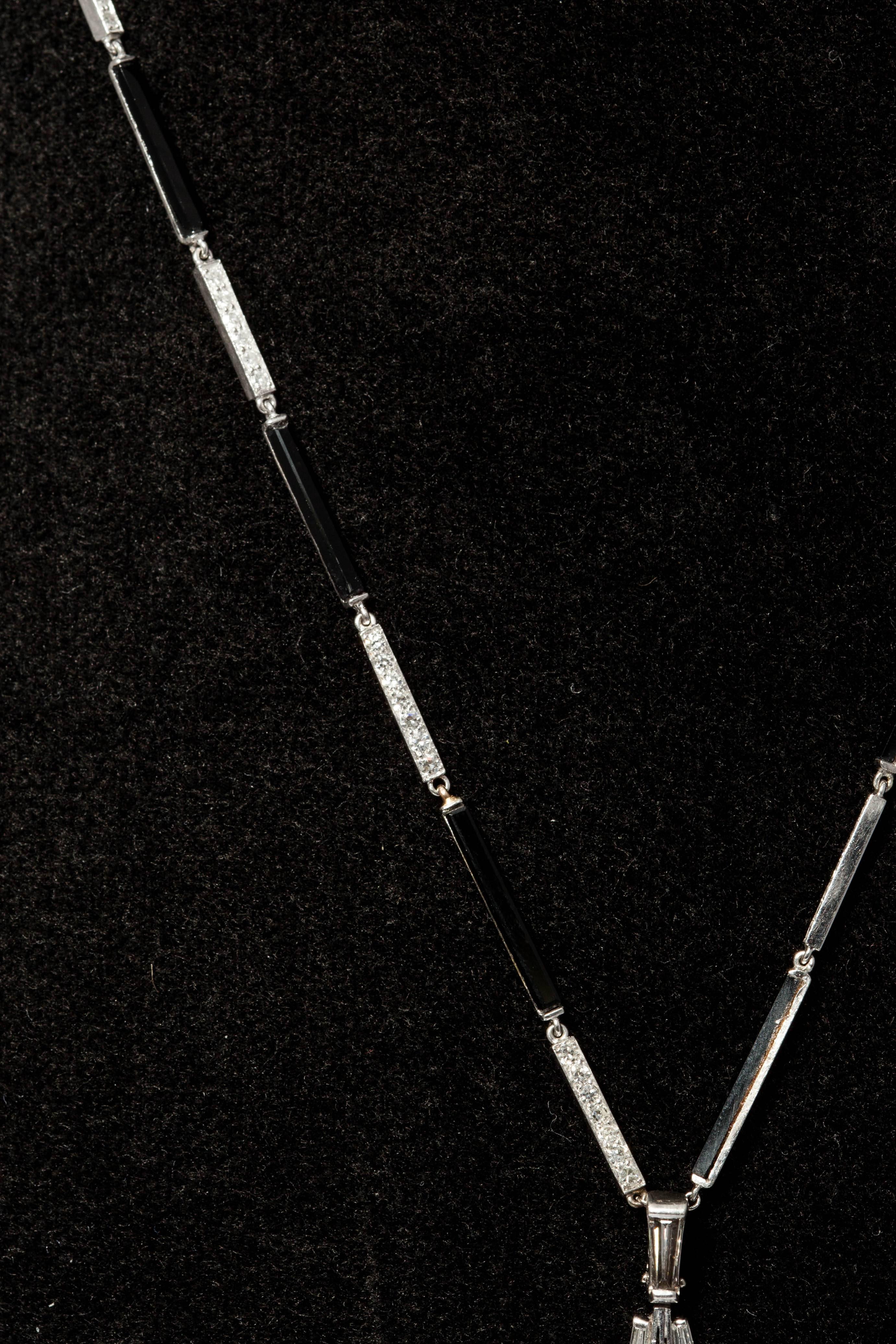 Geometrisches Set aus Platin mit Onyx und Diamant im Art déco-Stil Damen im Angebot