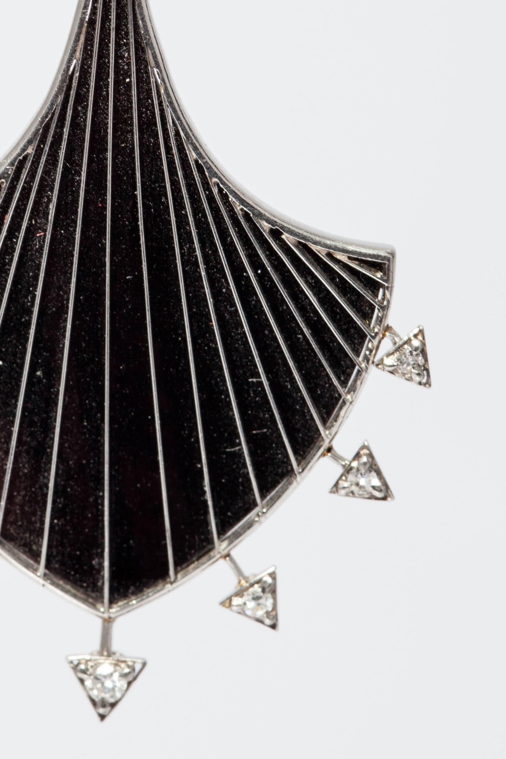Art Deco Onyx Diamond Platinum Geometrical Set  For Sale 3