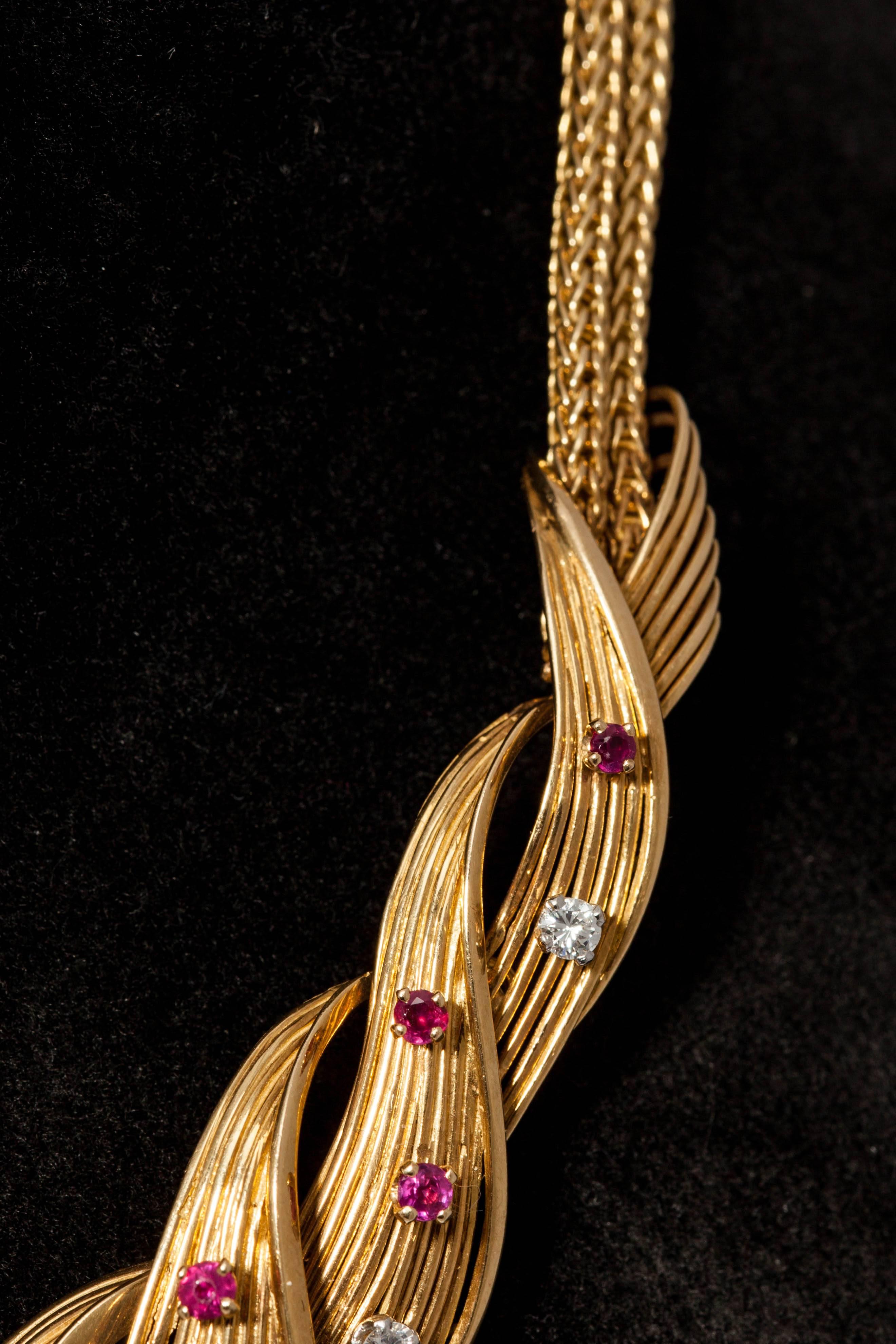 Retro-Set mit Rubinen und Diamanten in Gold von Mellerio im Zustand „Hervorragend“ im Angebot in New York, NY