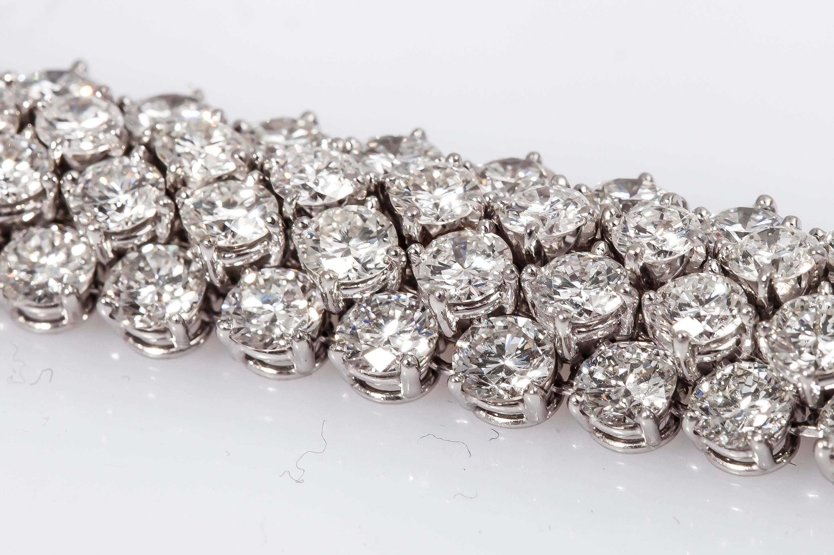 David Webb Bracelet en diamants de 33,80 carats Pour femmes en vente