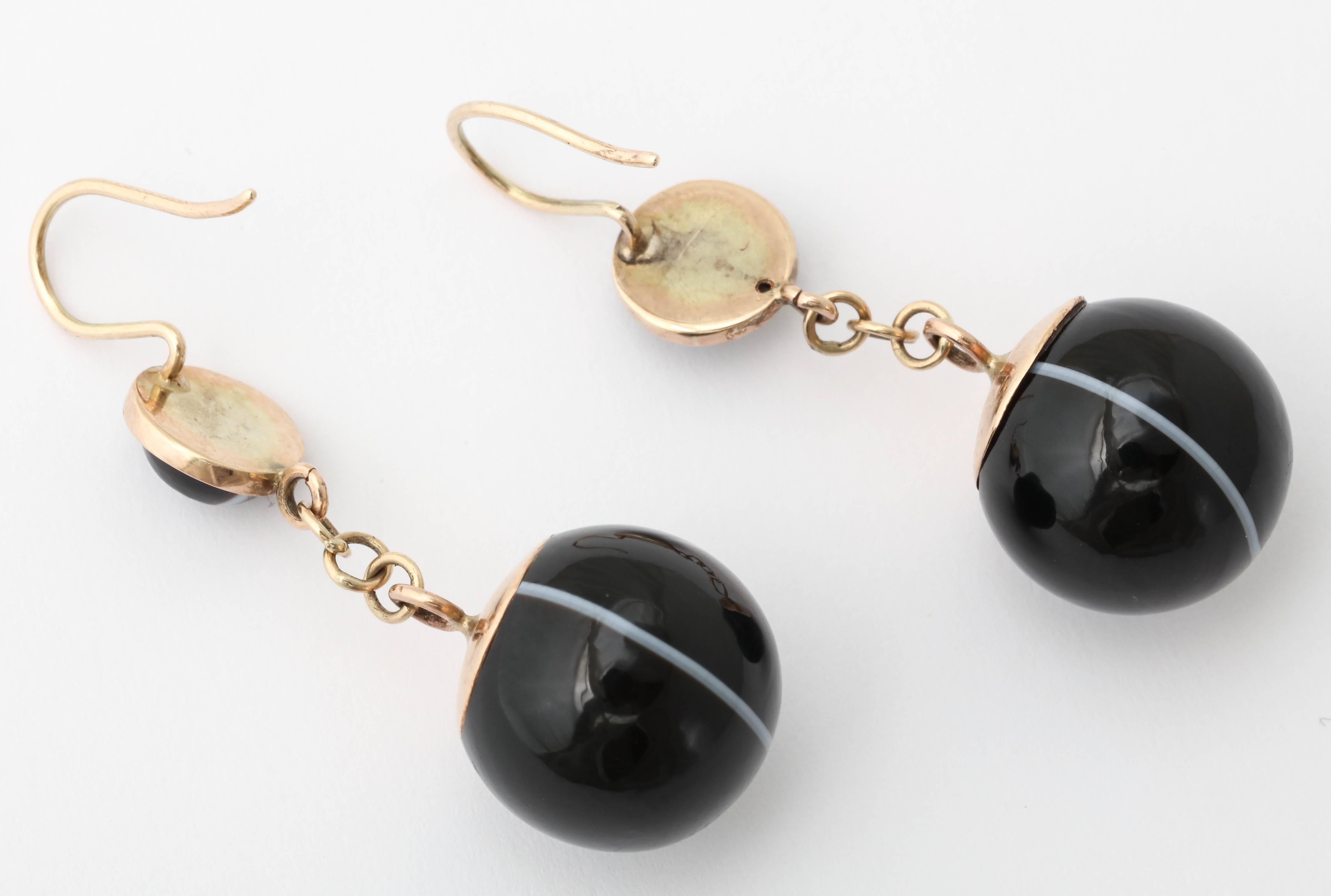 Banded Agate Earrings In Excellent Condition For Sale In New York, NY