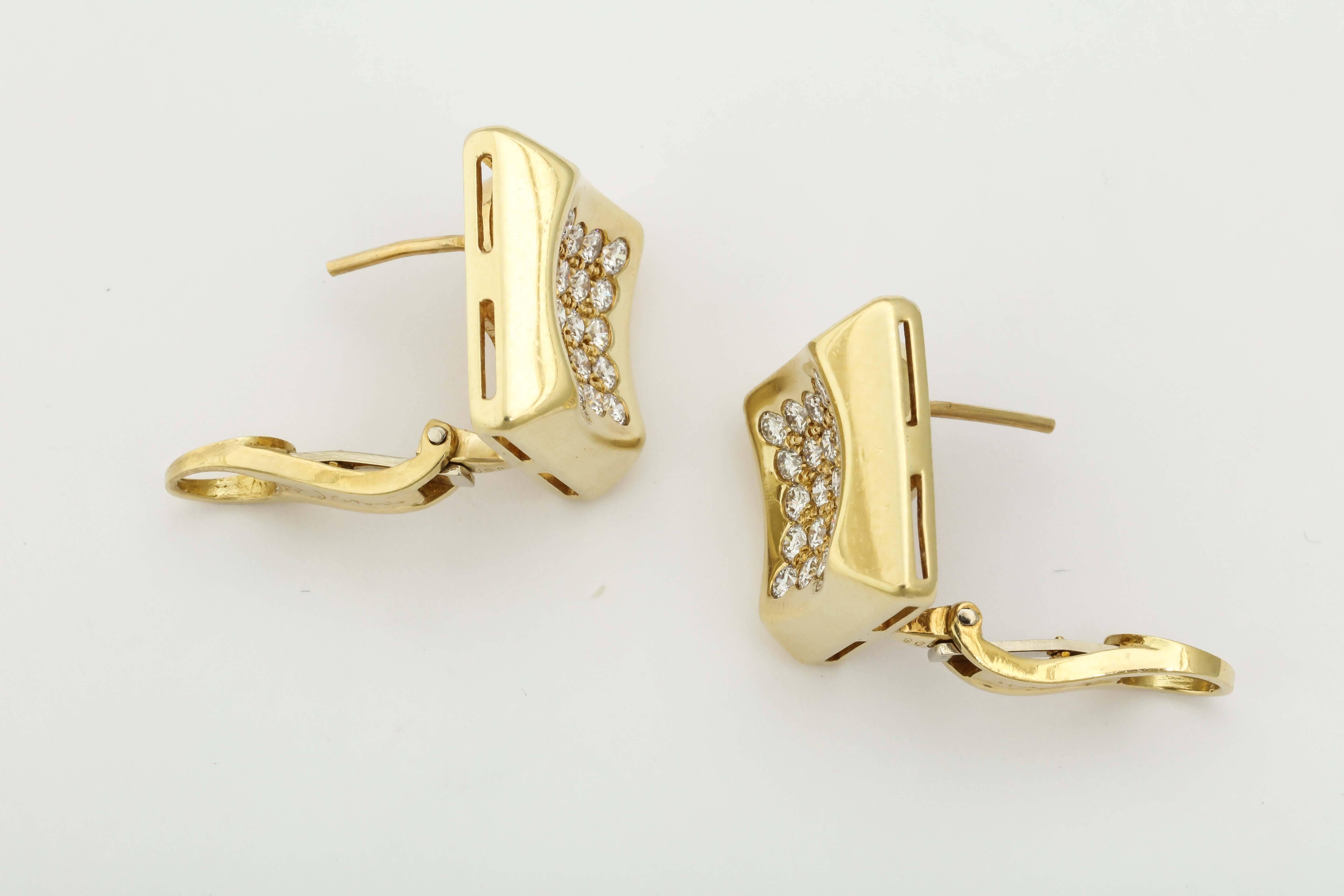 18kt Yellow Gold Concaved Square Earclips With Retractable Posts For Pierced And Non-Pierced Ears Designed With 2 Carats Of Very High Quality Full cut Diamonds,Signed Robert Lee Morris Designed In the 1990's In The United States.
