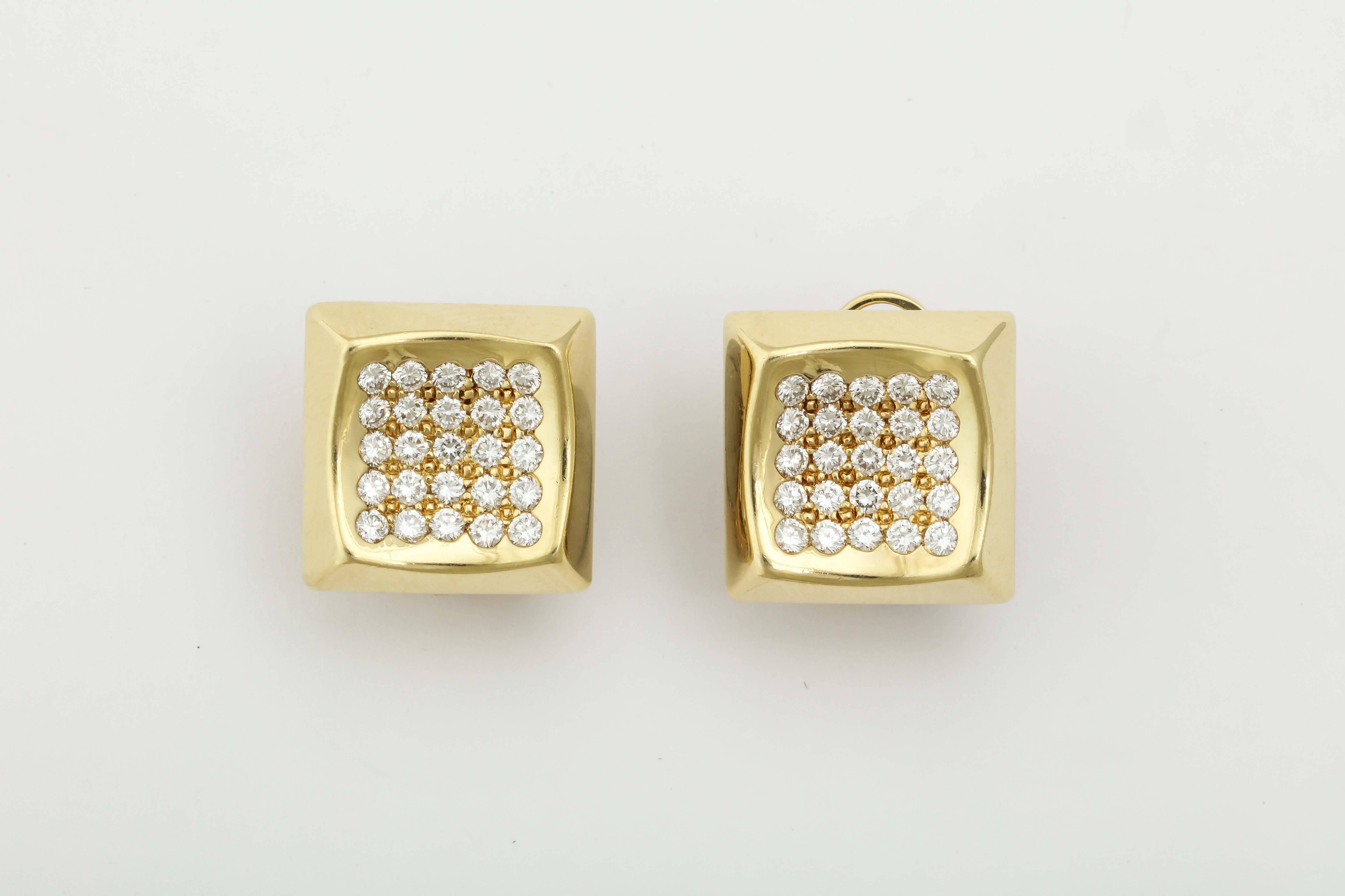  Robert Lee Morris Diamond Gold Concave Square Earclips 2