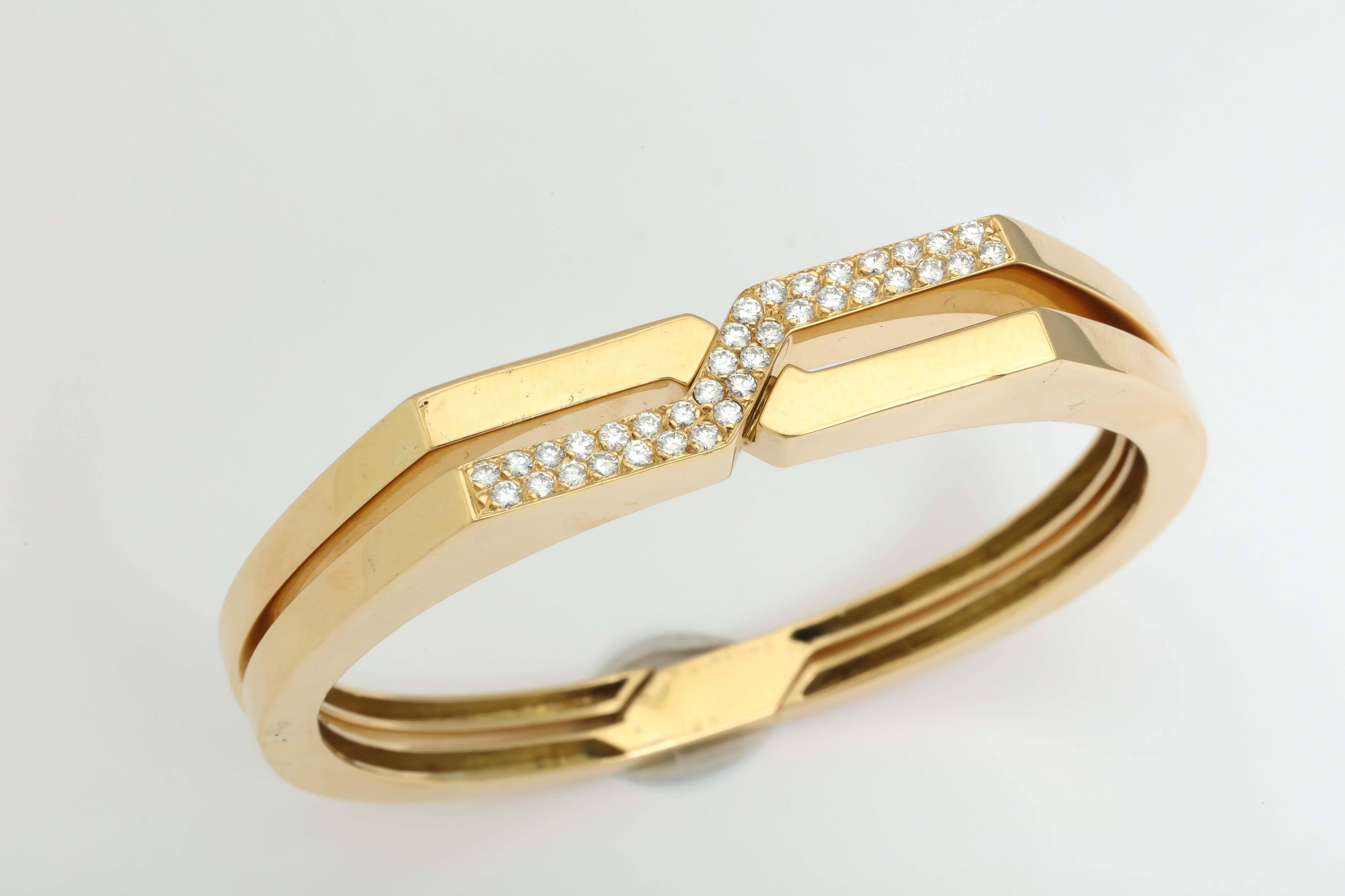 1970s Van Cleef & Arpels Diamond Gold Handcuff Slip-On Bangle Bracelets 4