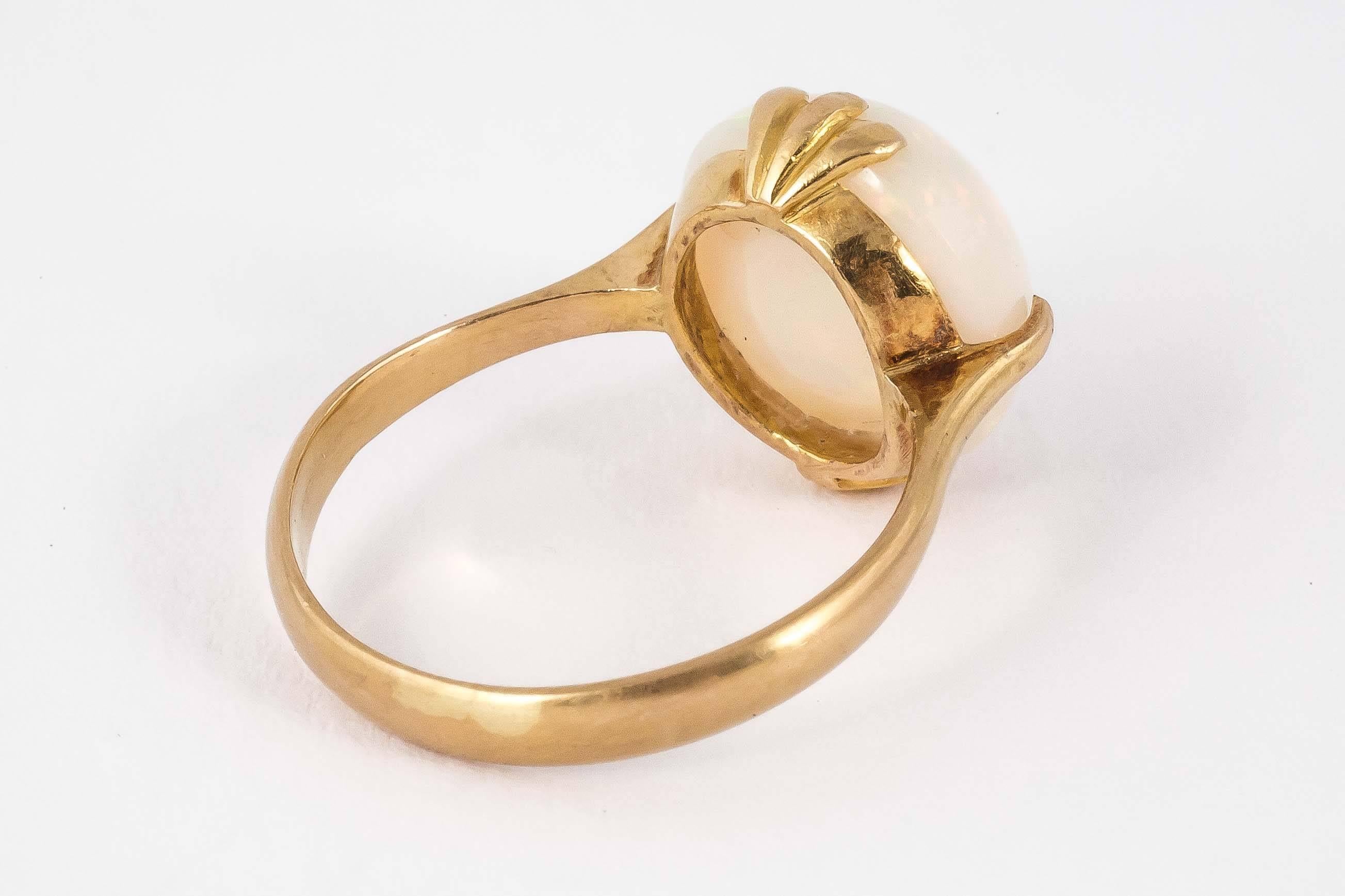 Cabochon Opal Gold Ring Damen im Angebot