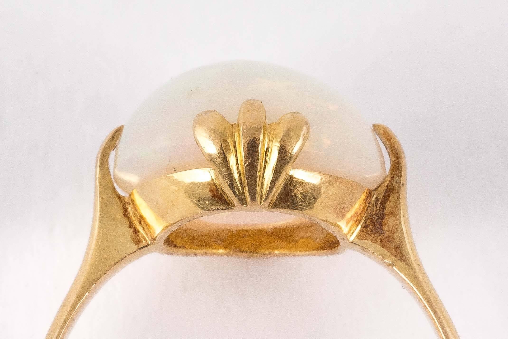 Cabochon Opal Gold Ring im Angebot 3