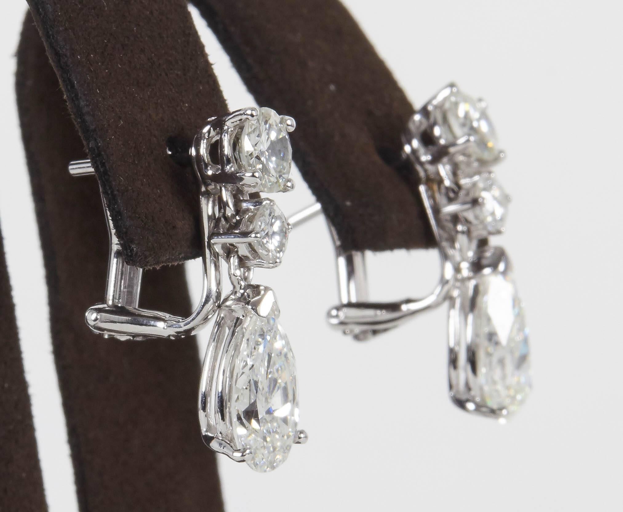 Diamant-Tropfen-Ohrringe in Birnenform GIA zertifiziert im Zustand „Neu“ im Angebot in New York, NY