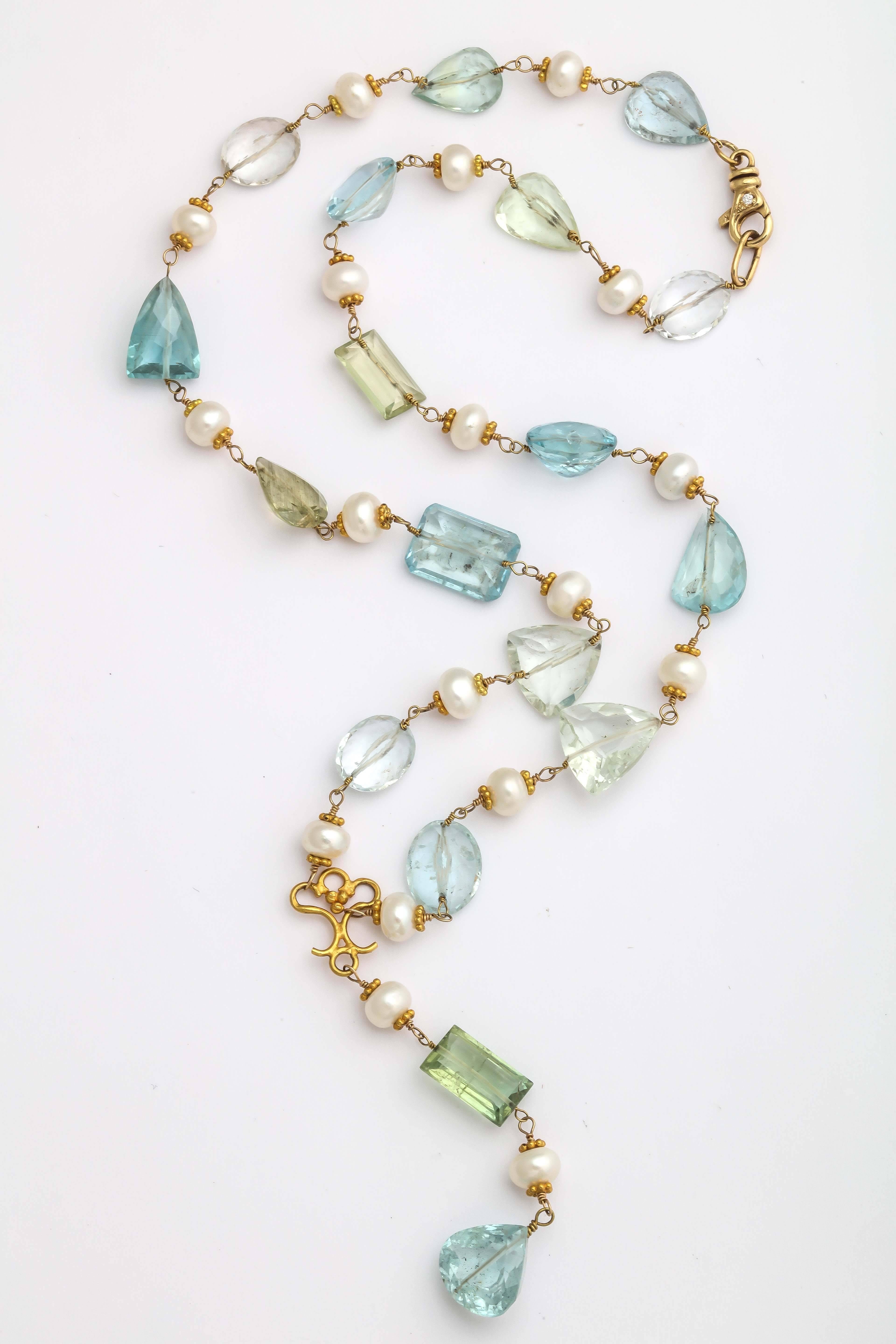 Stunning Aquamarine Bead Necklace. 1