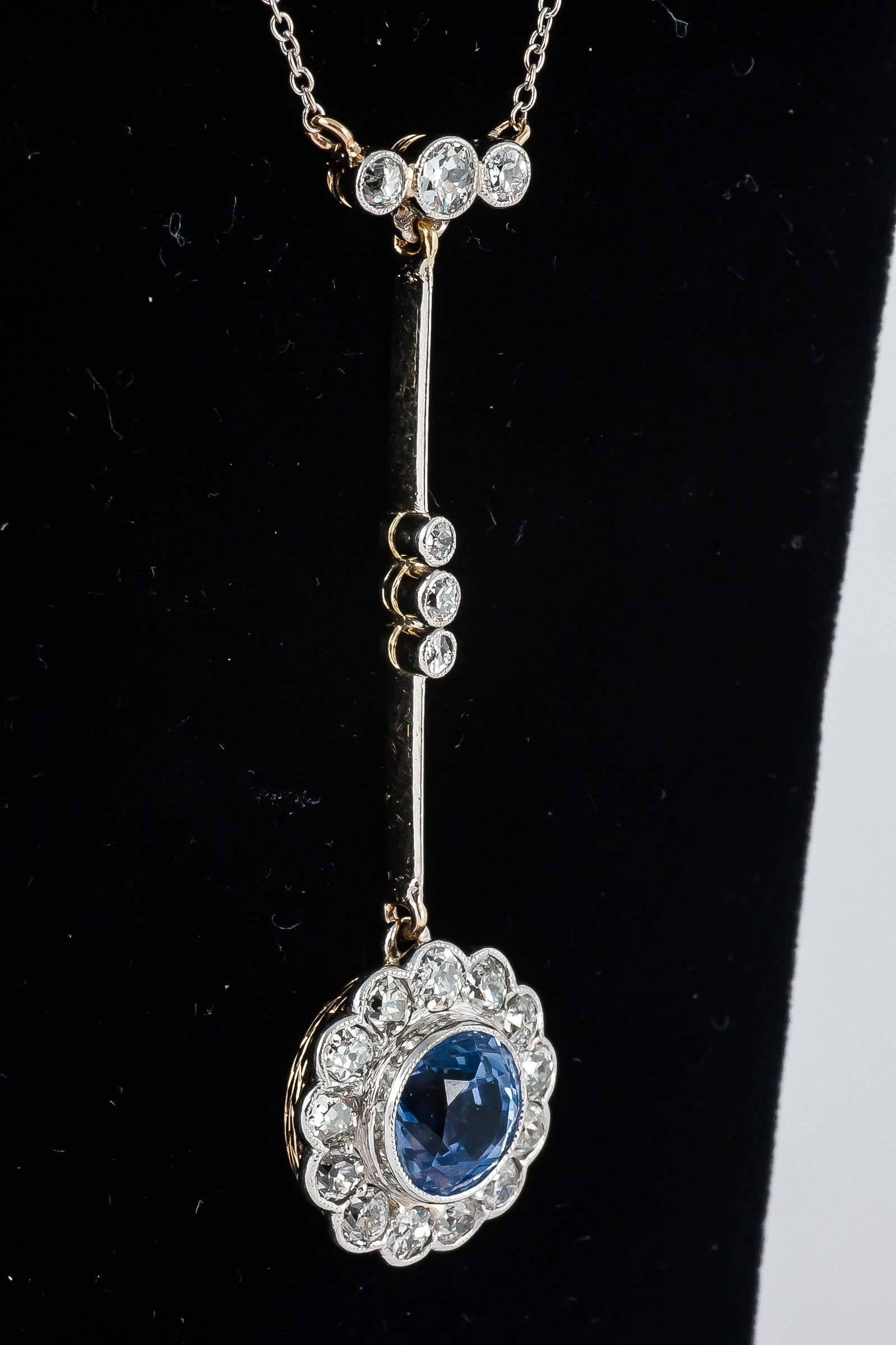 Ceylon Sapphire Diamond Platinum Necklace In Excellent Condition For Sale In London, GB