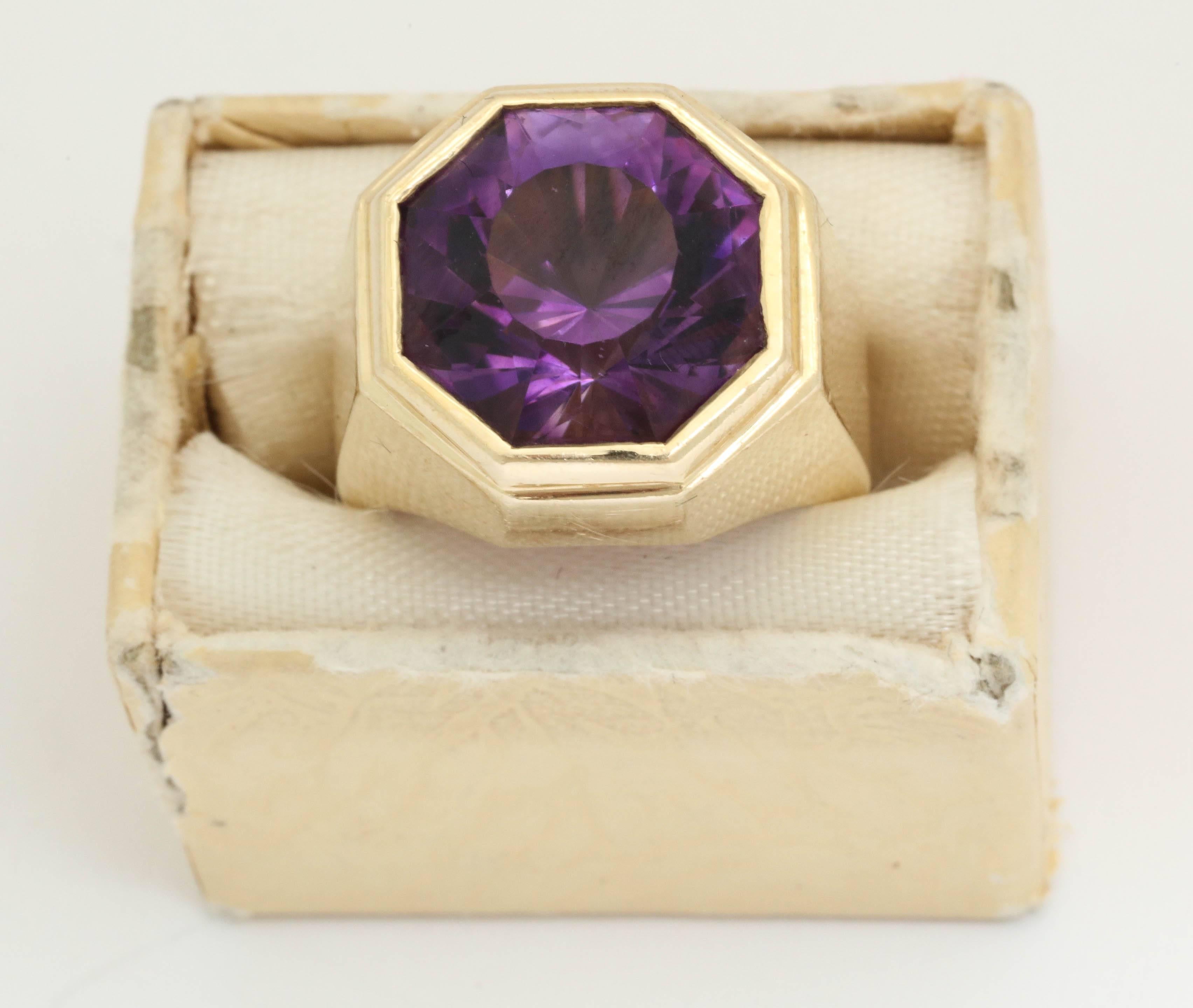 1960s Chic Octagonal Spiral Cut Amethyst Gold Dome Style Ring In Excellent Condition In New York, NY