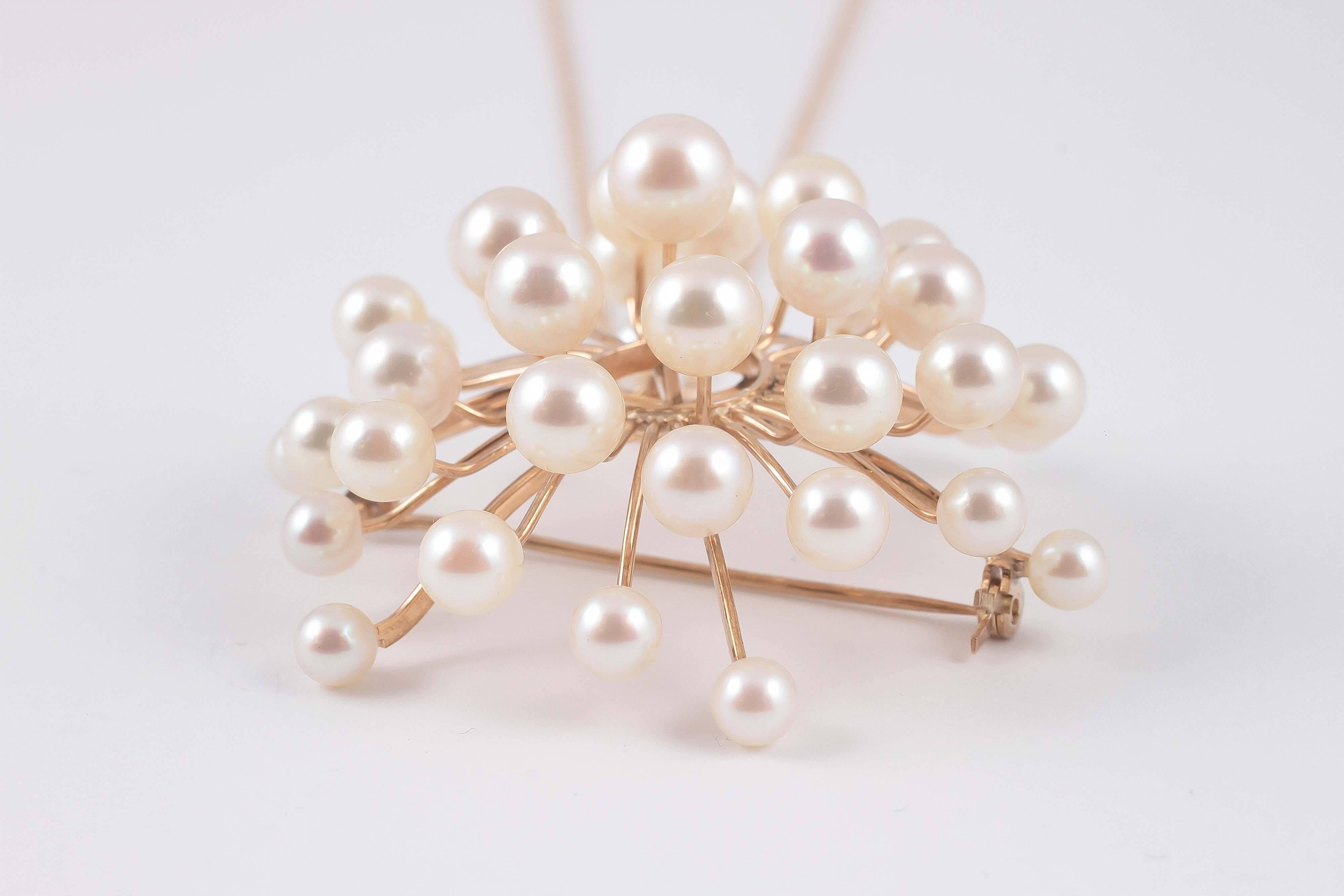 1970's Gold Pin Pendant in a Spray of Cultured Pearls 1