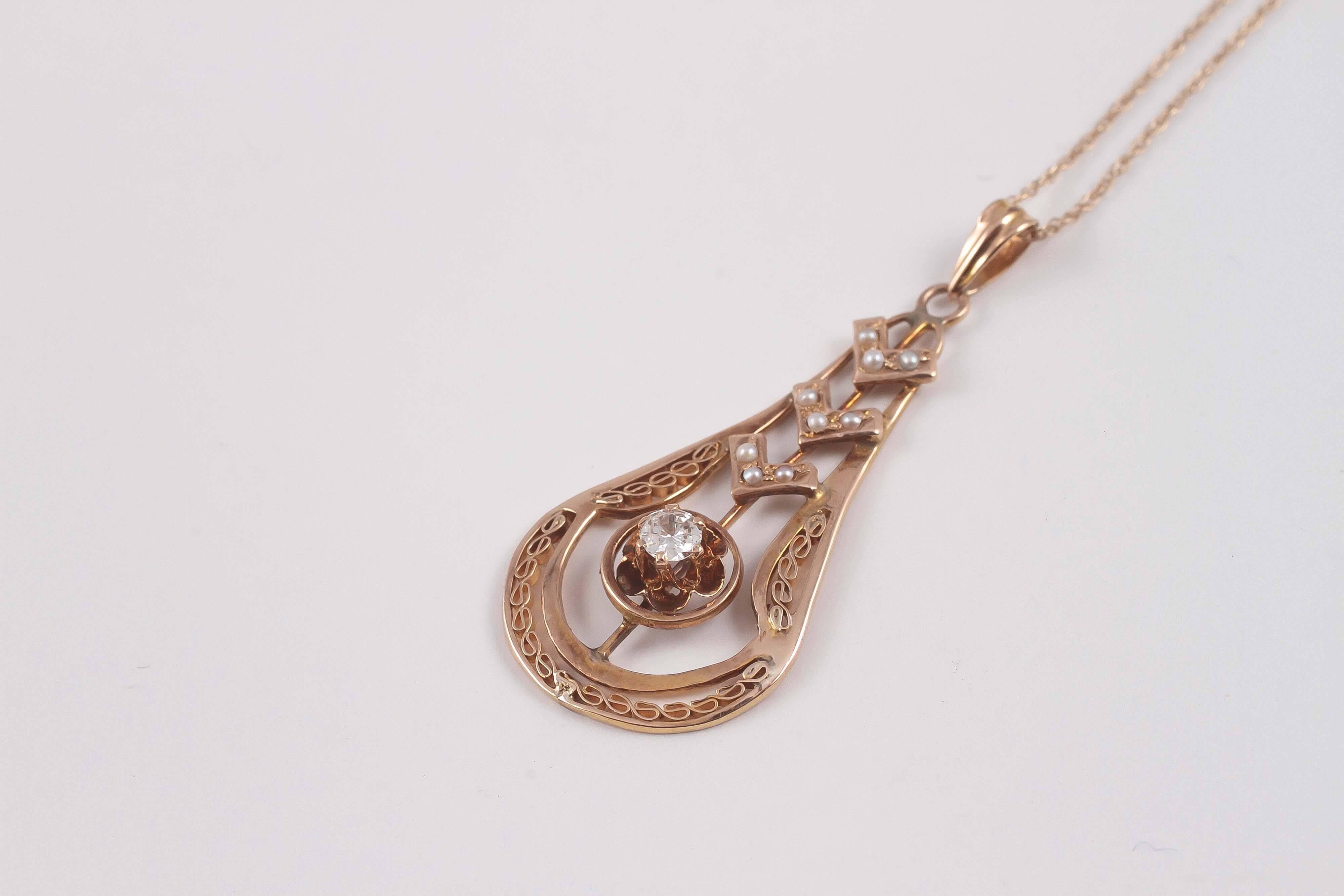 Women's Pearl Gold Lavalier Pendant and Chain
