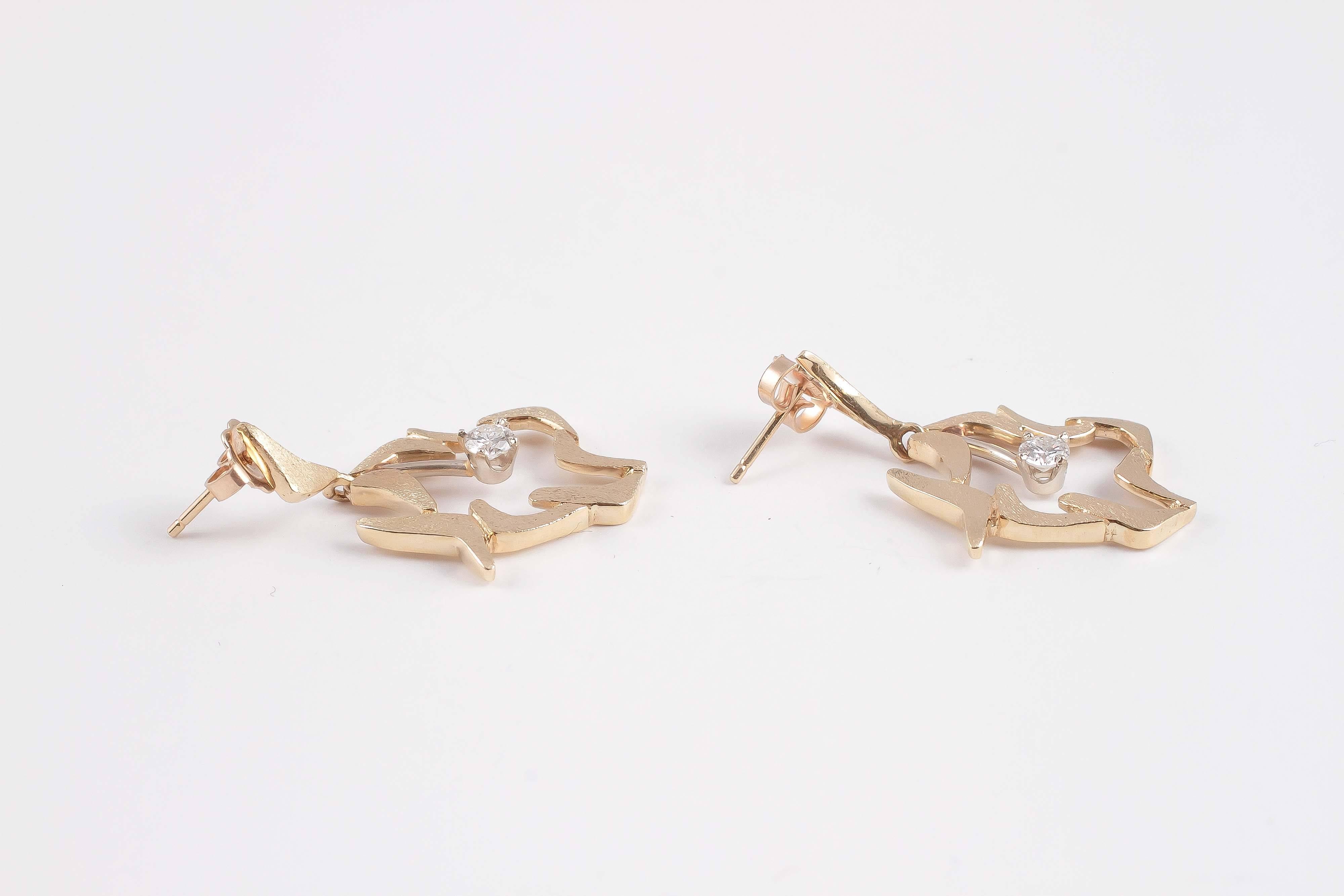 Matte Finish Diamond Gold Earrings 1