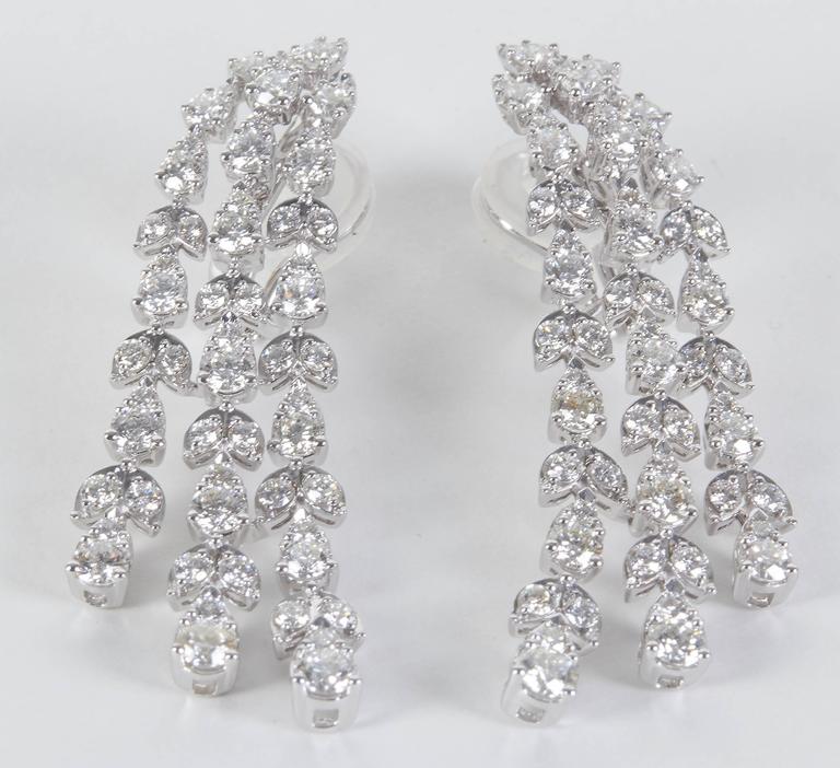 Classic Diamond Drop Earrings For Sale 1