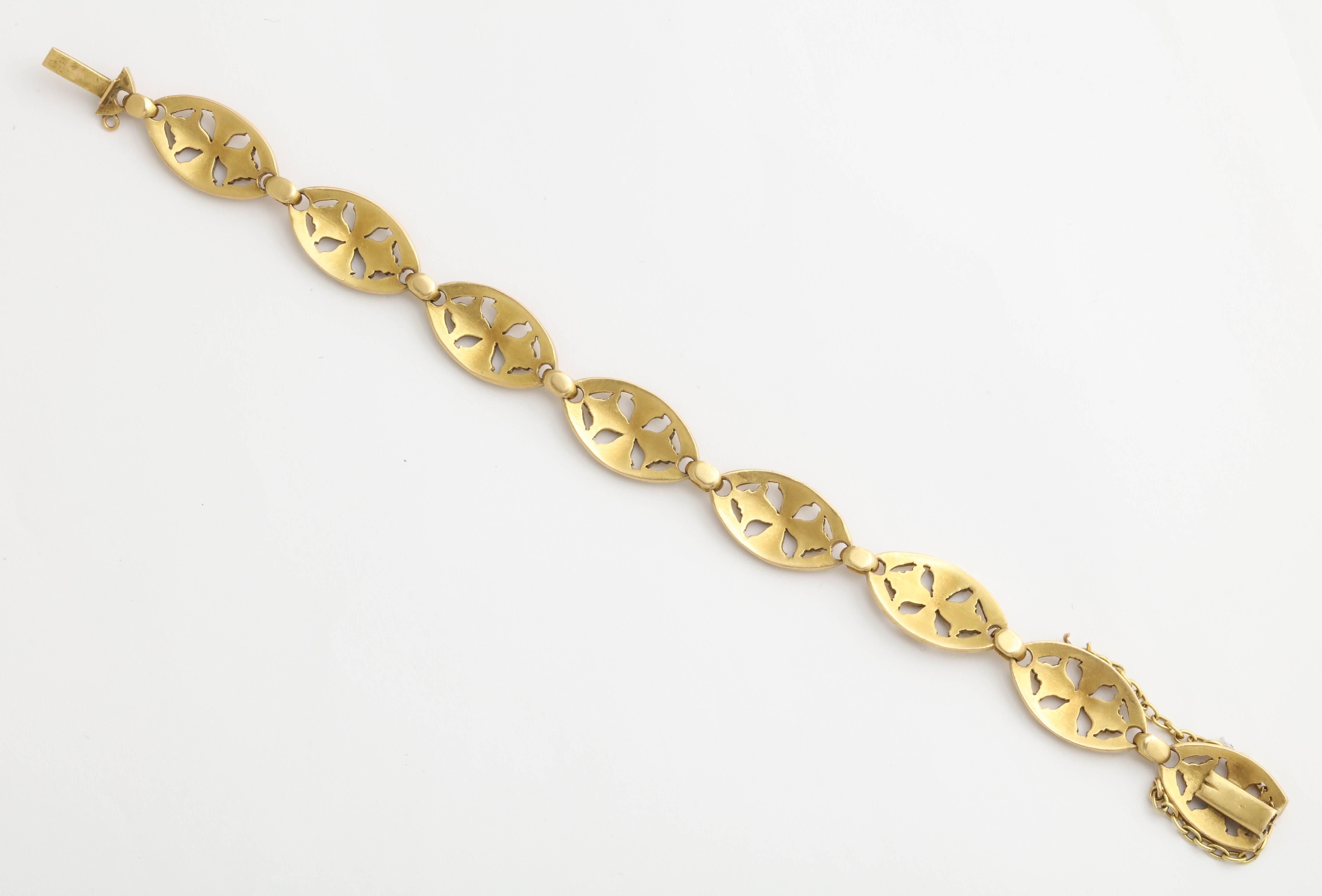 French Art Nouveau Gold Bracelet  For Sale 1