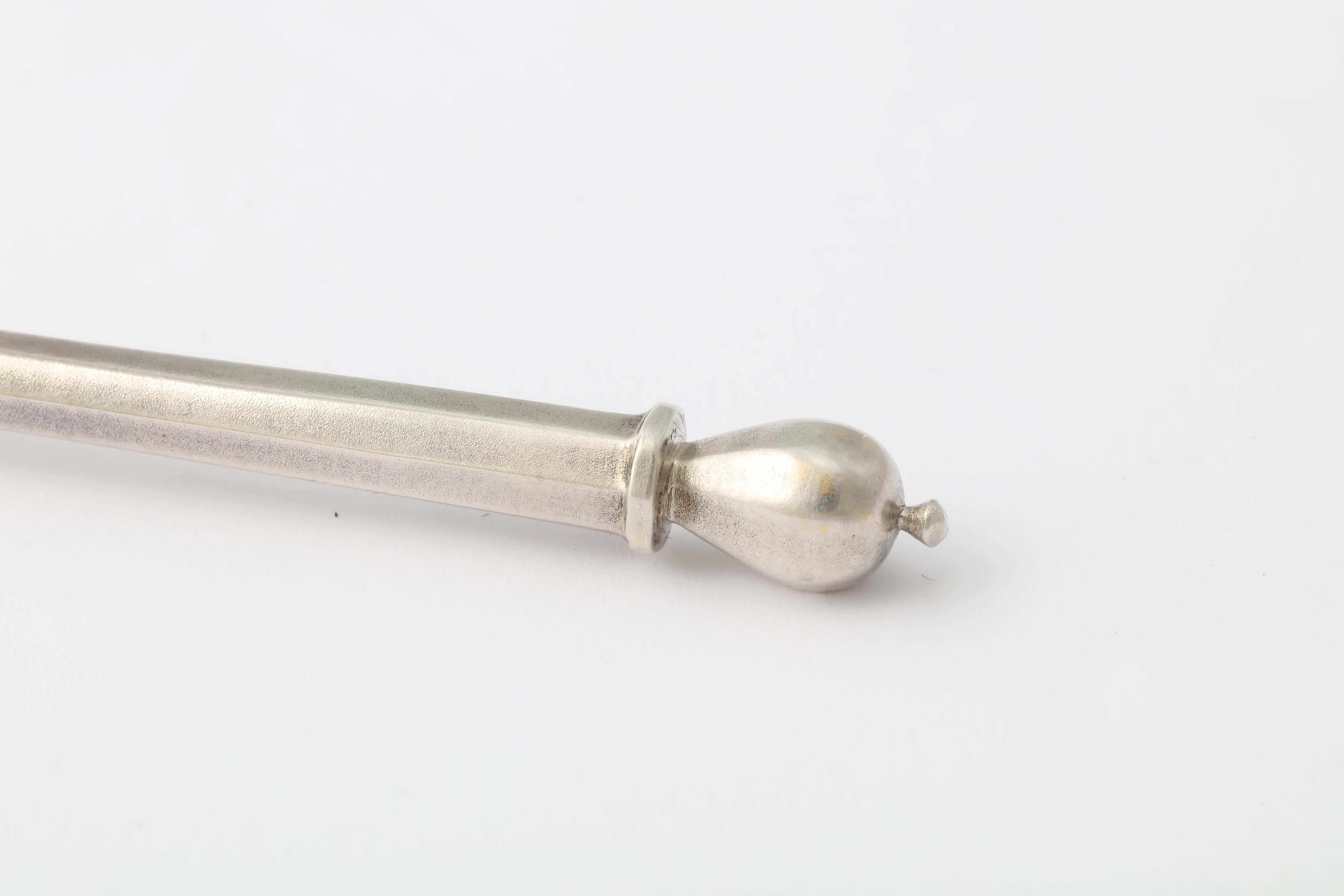 Women's or Men's Russian Imperial-era Silver Caviar Spoon by Ovchinnikov, Moscow, 1913 For Sale