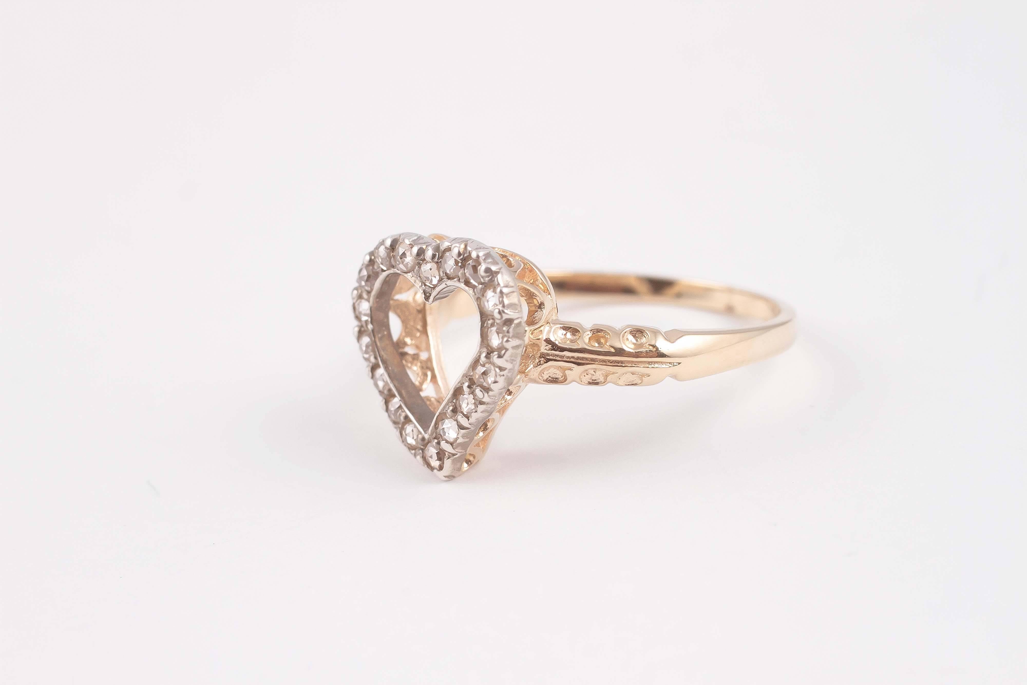 Victorian Diamond Two Color Gold Heart Ring In Good Condition In Dallas, TX