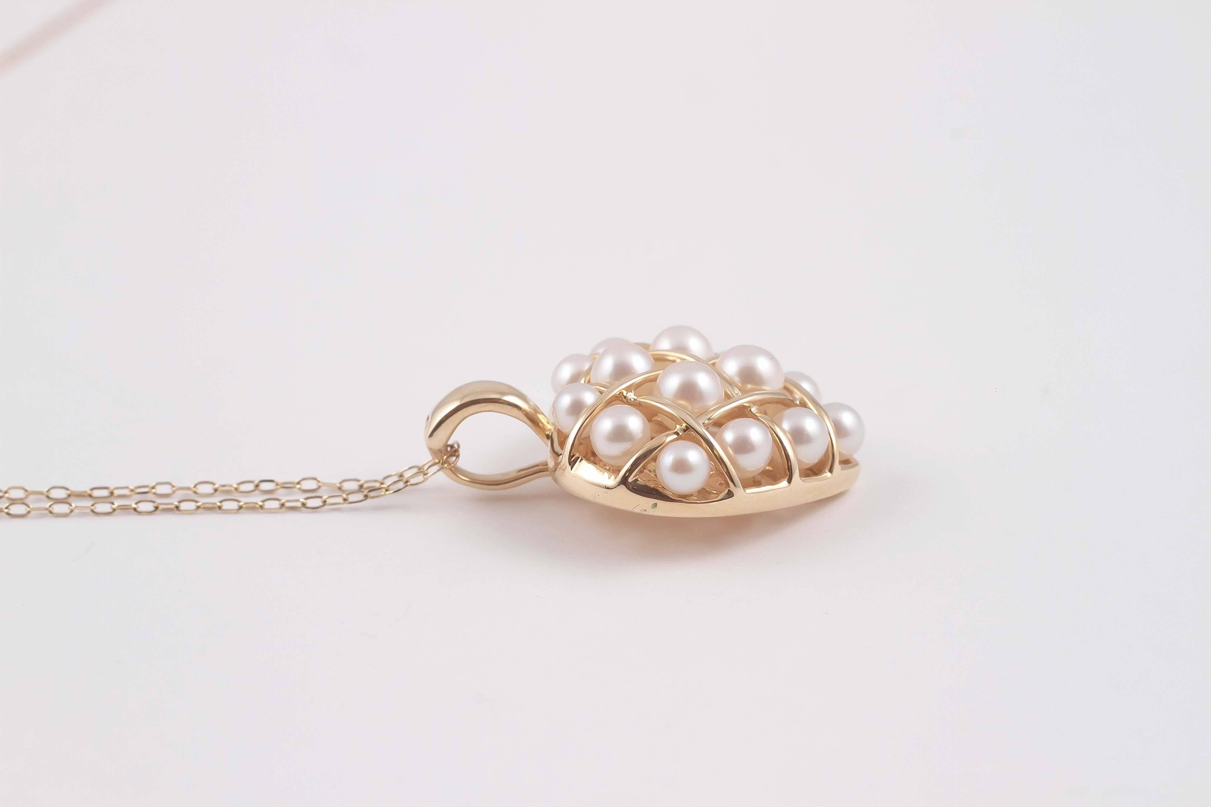 Pearl Gold Heart Shaped Pendant and Chain 1