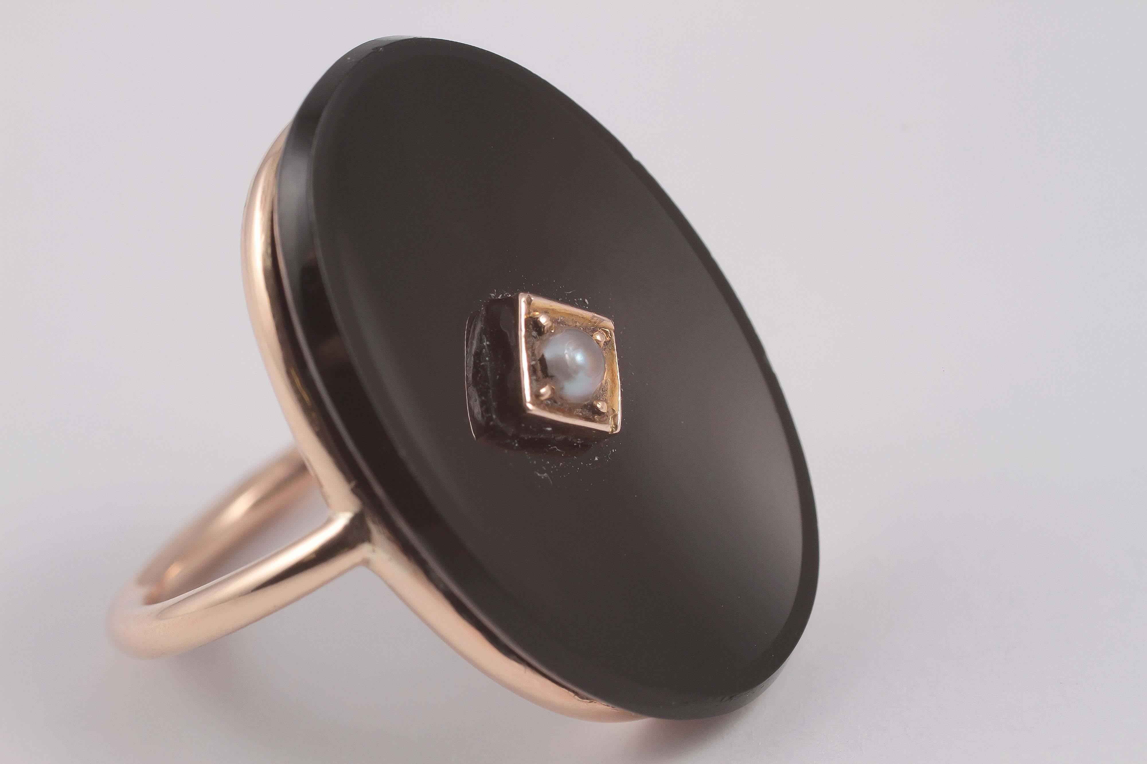 1940s Black Onyx Pearl Gold Ring 3
