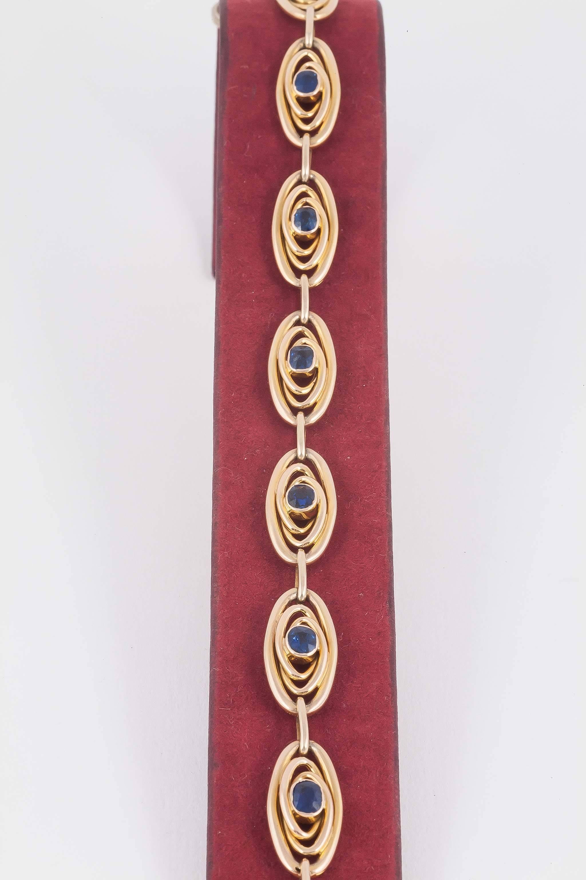 This 15ct Gold Bracelet is set with 8 natural Ceylon Sapphires
 ( no evidence of enhancement )