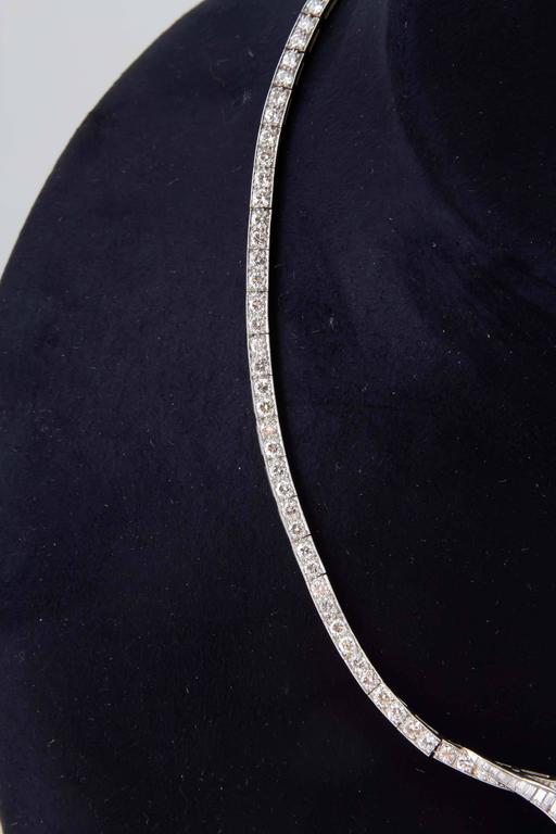 Art Deco 35.00 Carats Emerald Diamond Platinum Necklace For Sale at 1stdibs