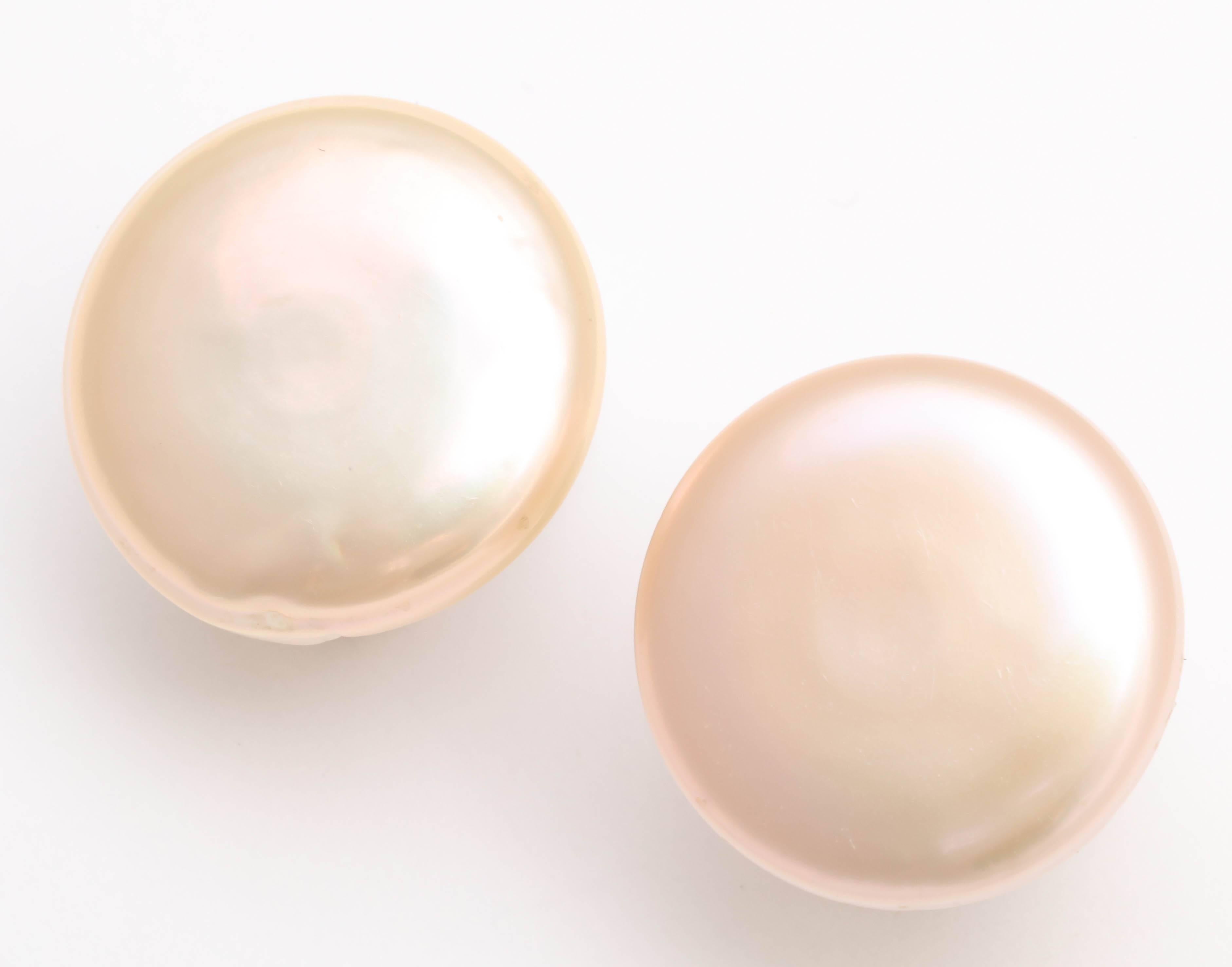 Stunning Button Pearl Clip Earrings For Sale 1