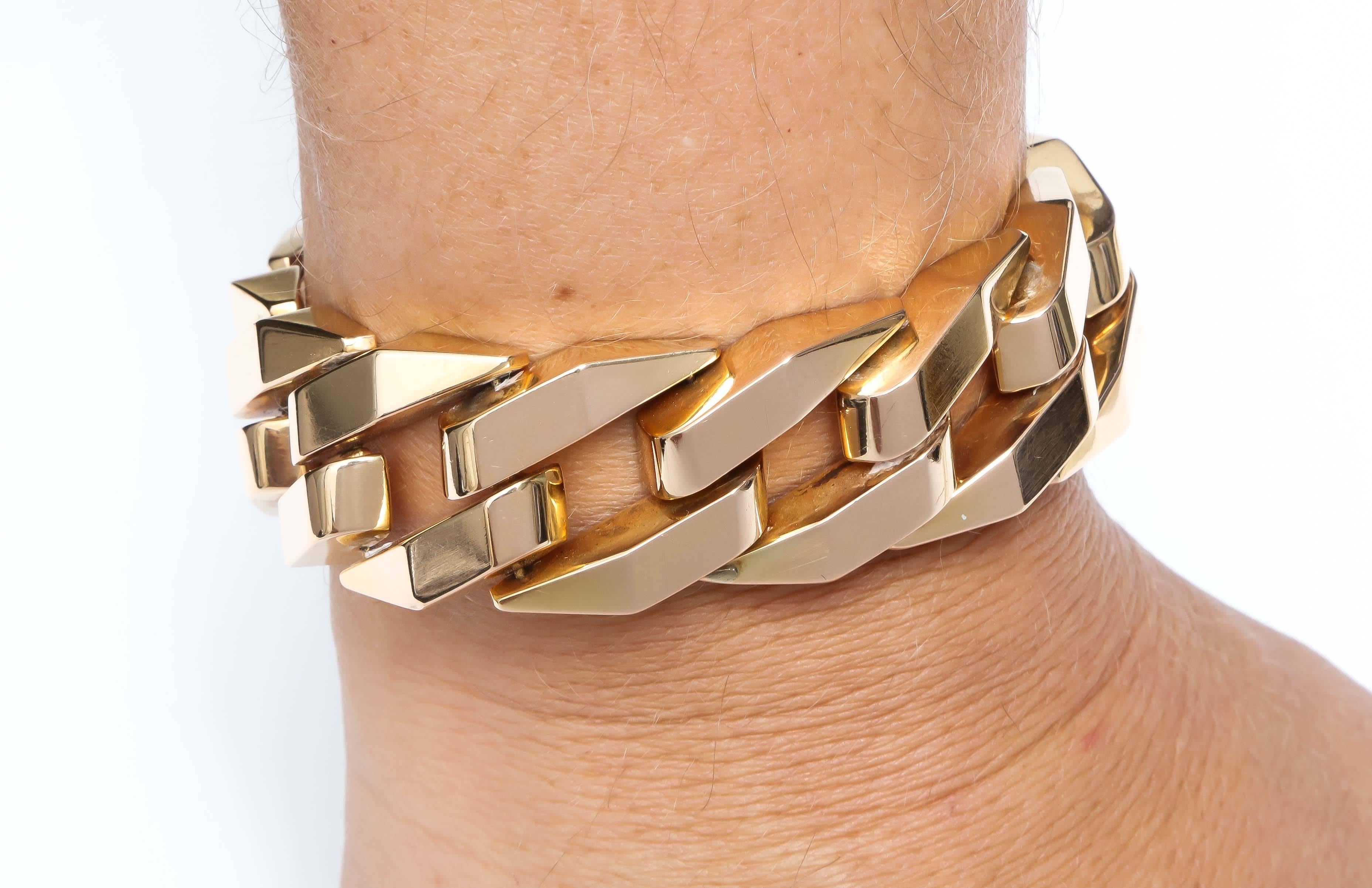 1960s Chunky High Polish Gold Jagged Open Link Flexible Bracelet 1