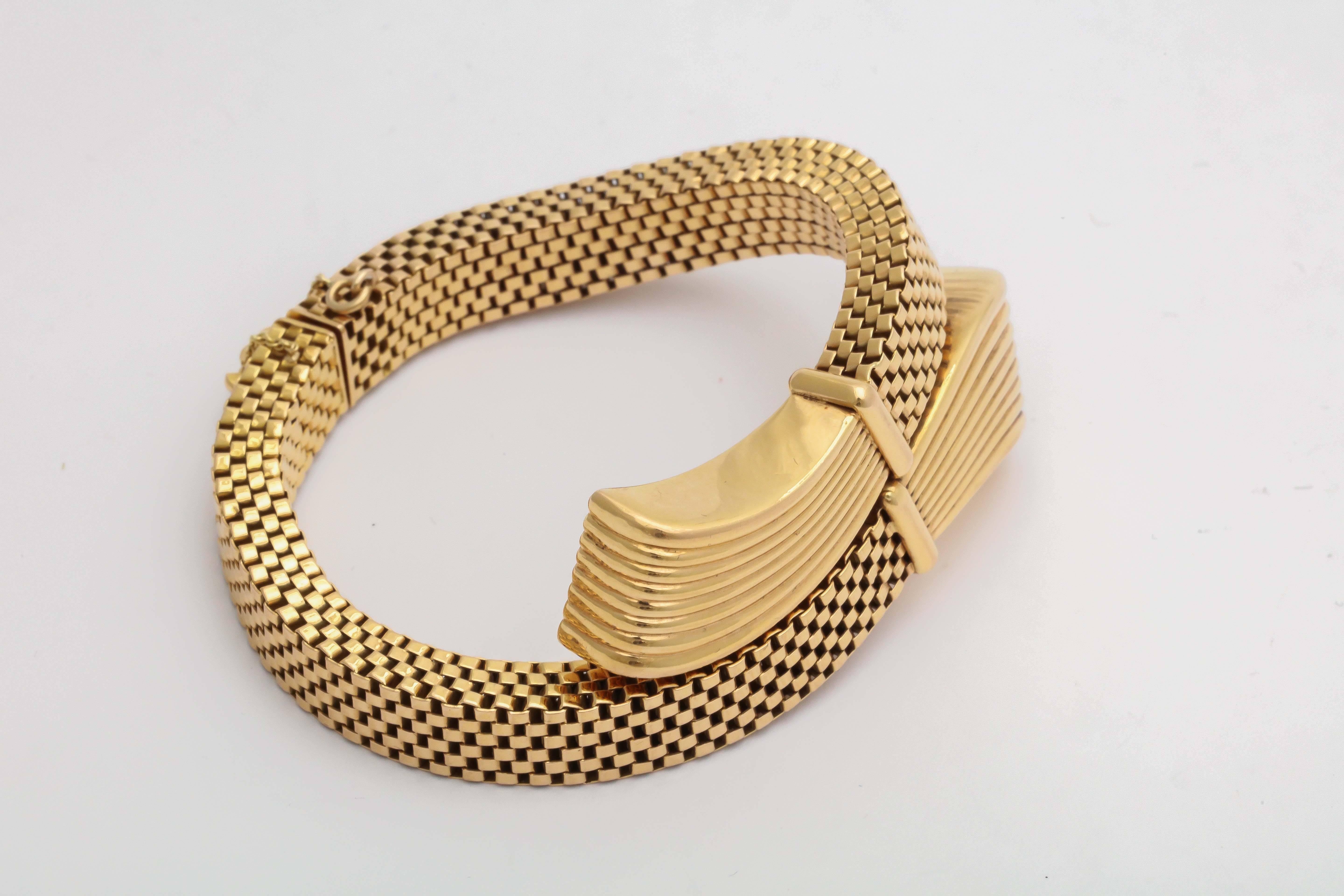 Women's Retro Gold Stylized Bracelet