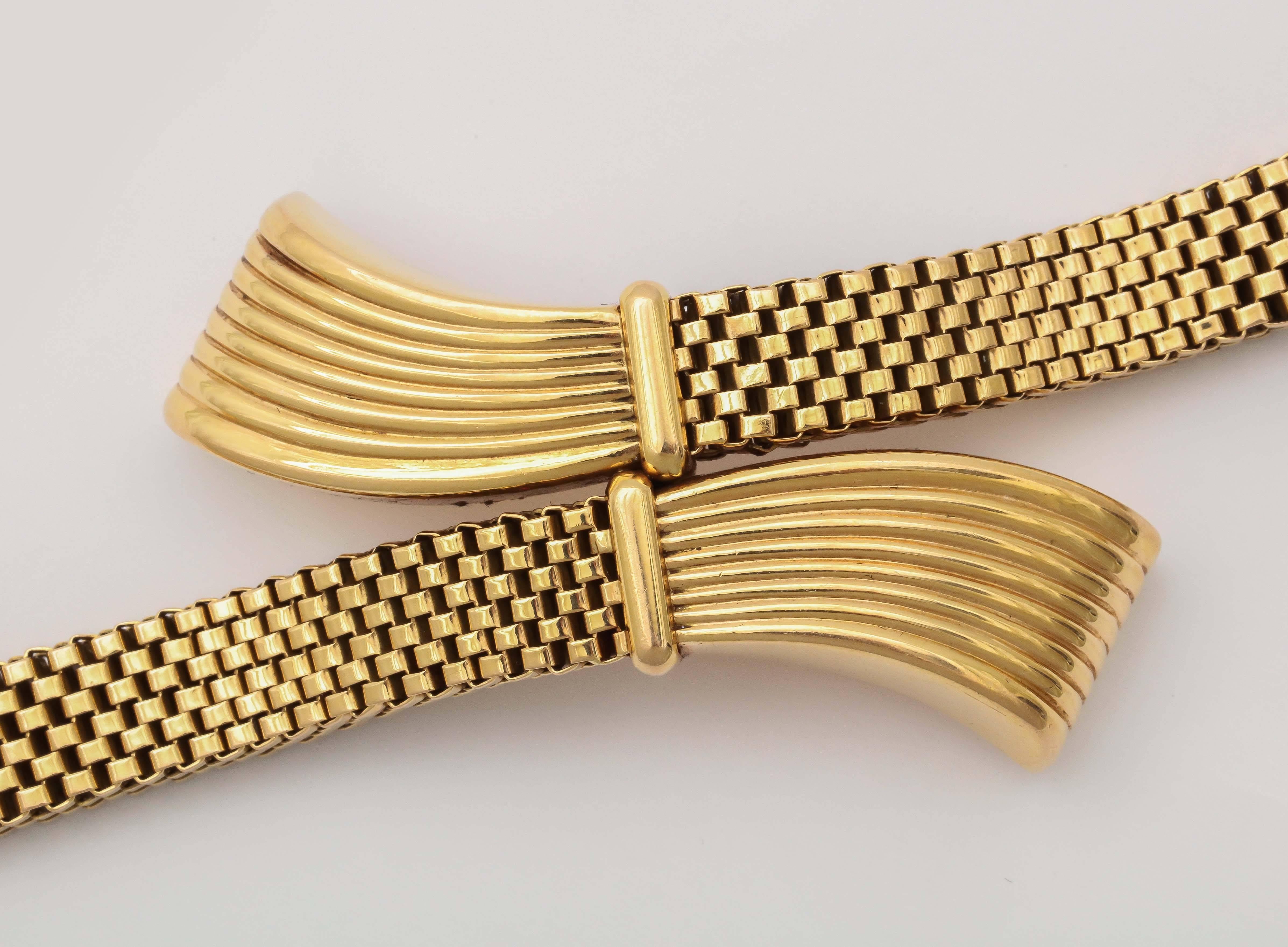 Retro Gold Stylized Bracelet 4