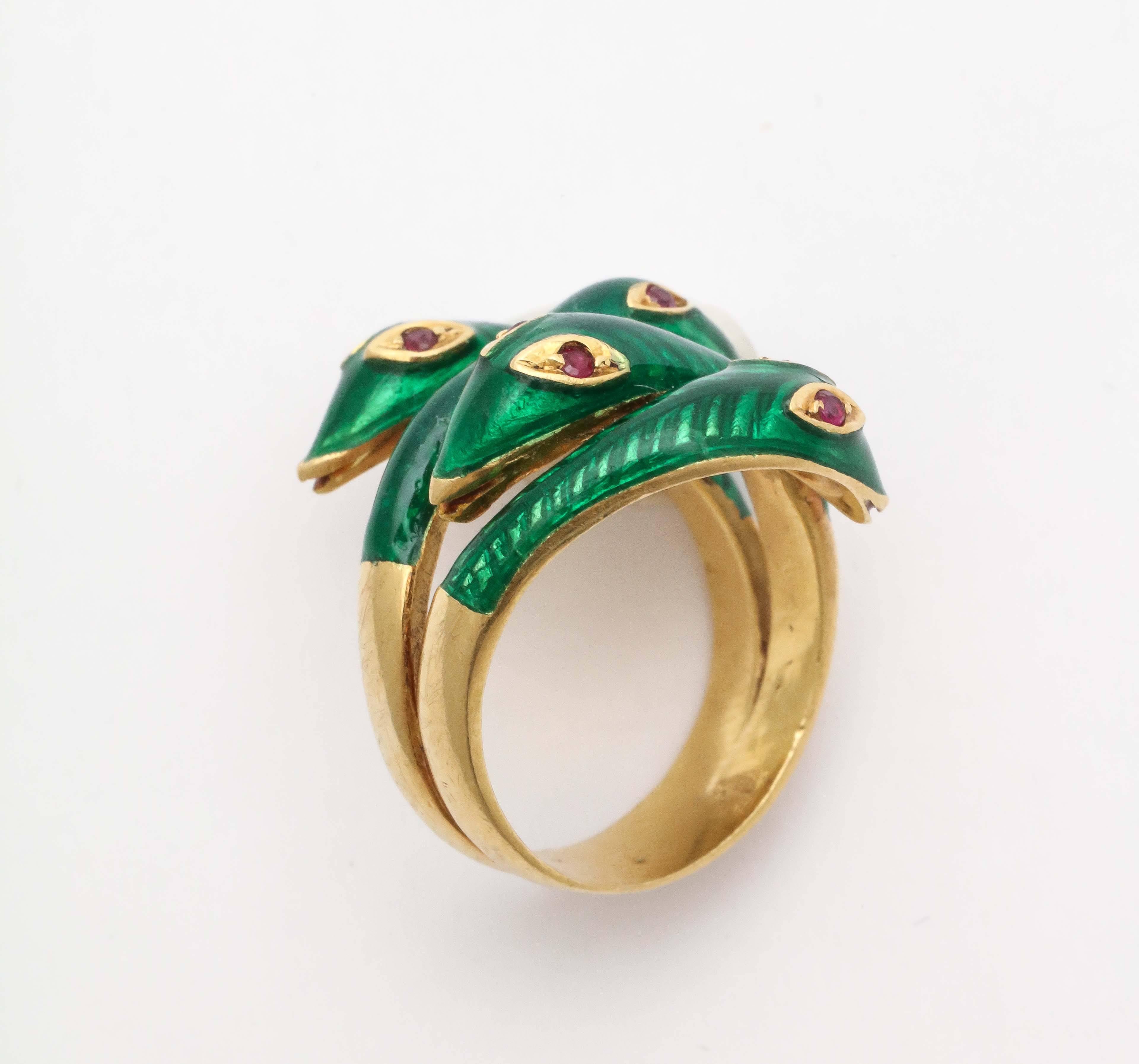 green snake ring