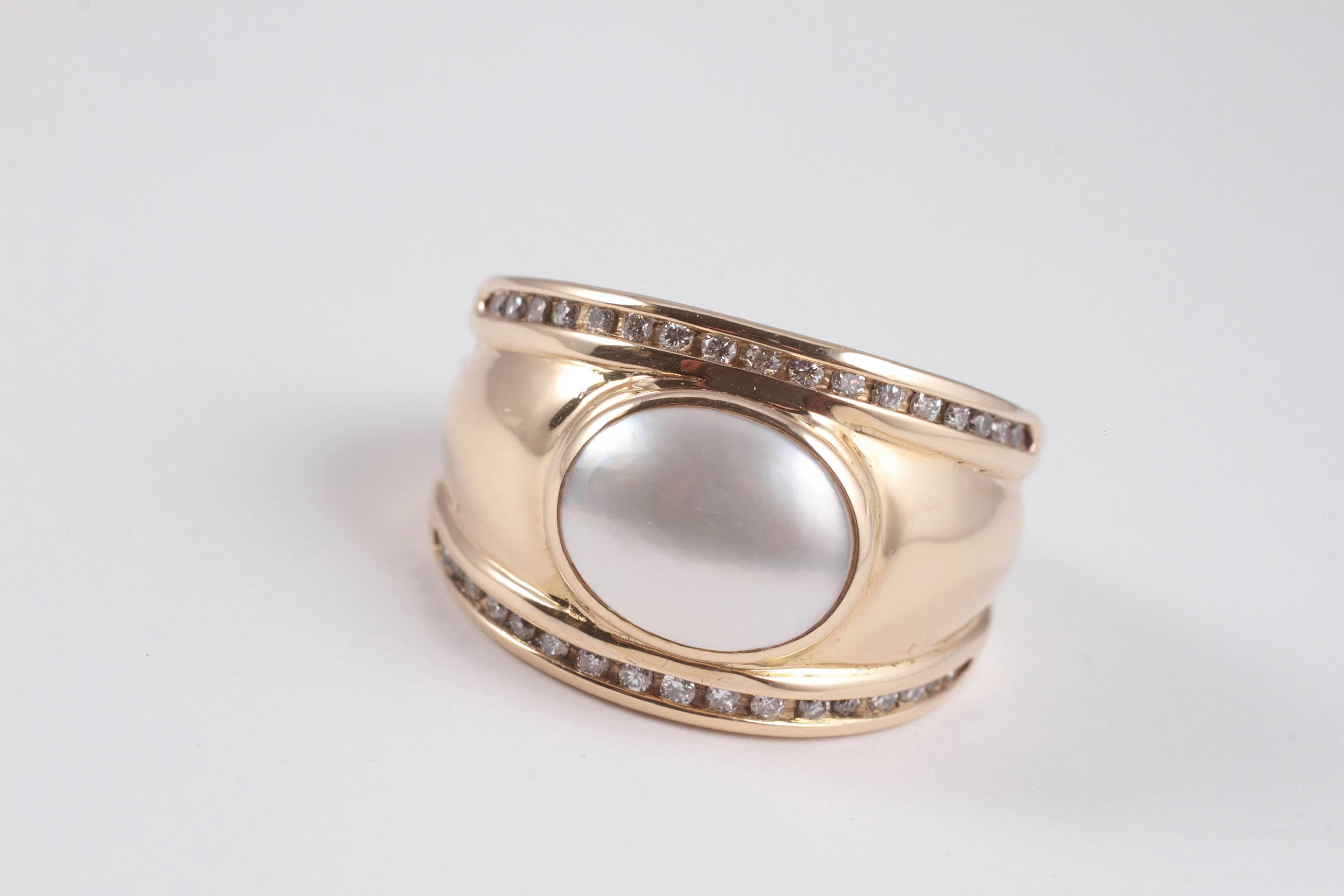 Contemporary Mother-of-Pearl Diamond Gold Ring
