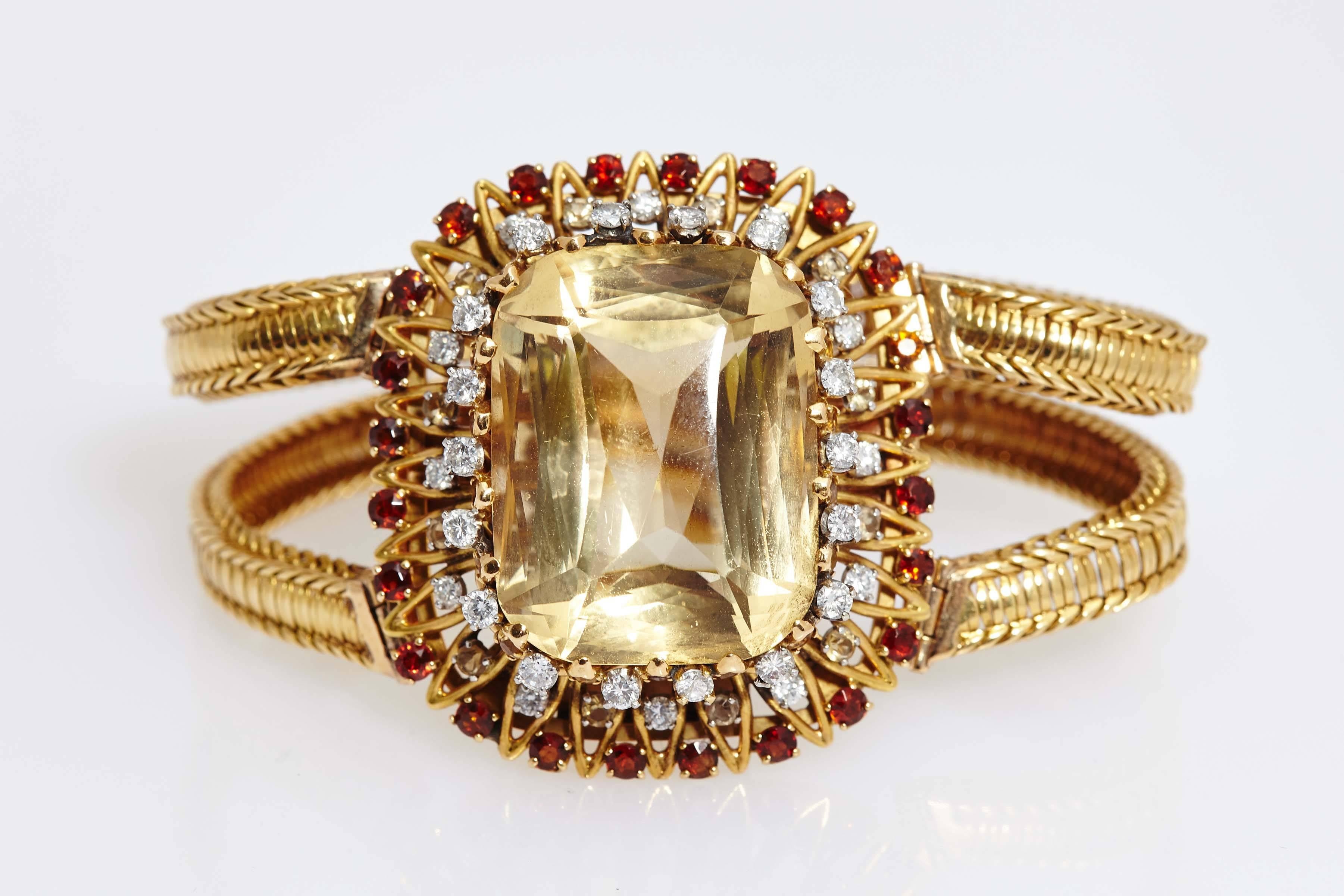1950 Pierre Sterle Bracciale retrò in oro con grani di citrino e diamanti In condizioni ottime in vendita a New York, NY